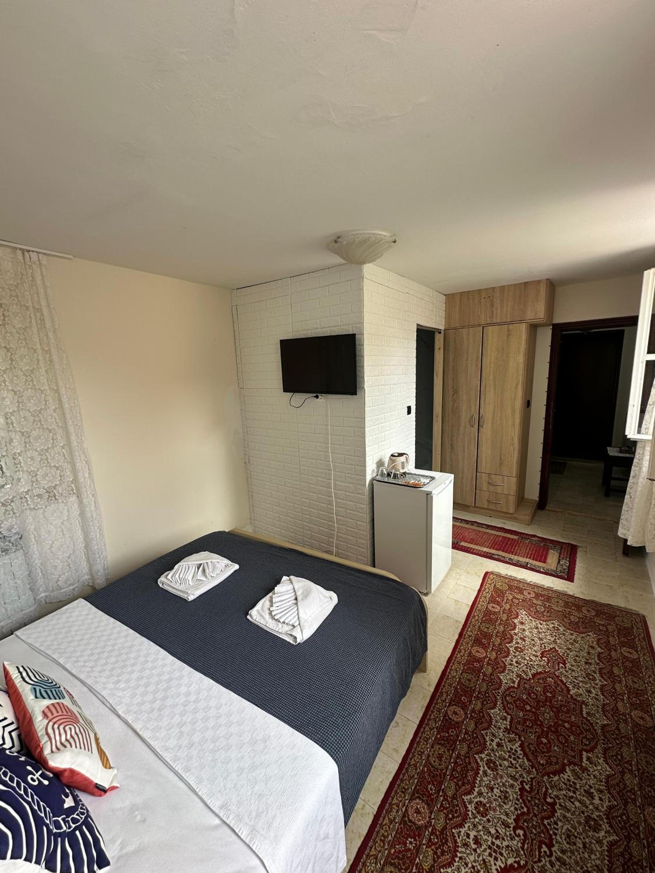 Deluxe Double Room - Photo 1