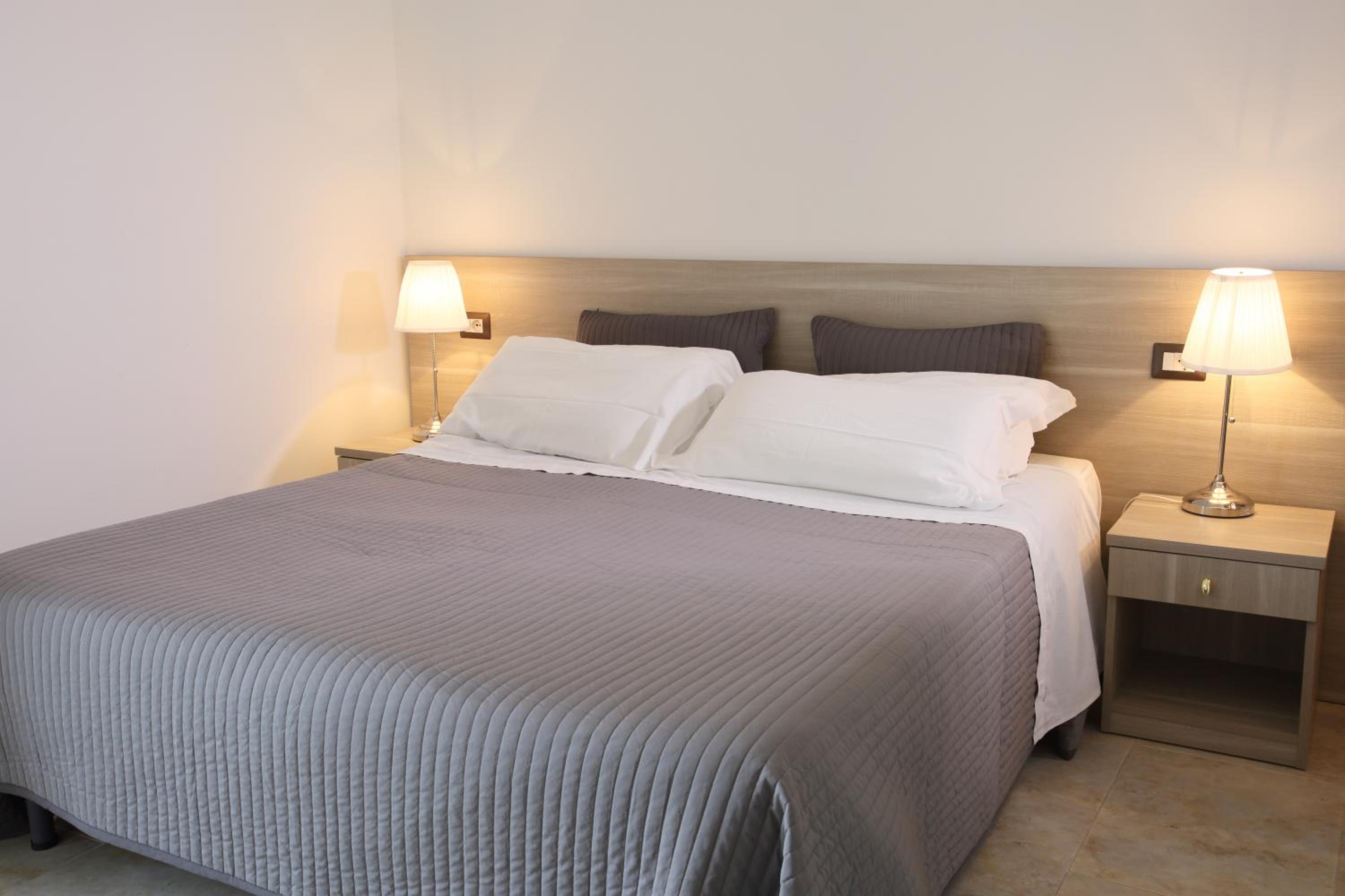 Superior Double or Twin Room with Balcony and Sea View photo 3