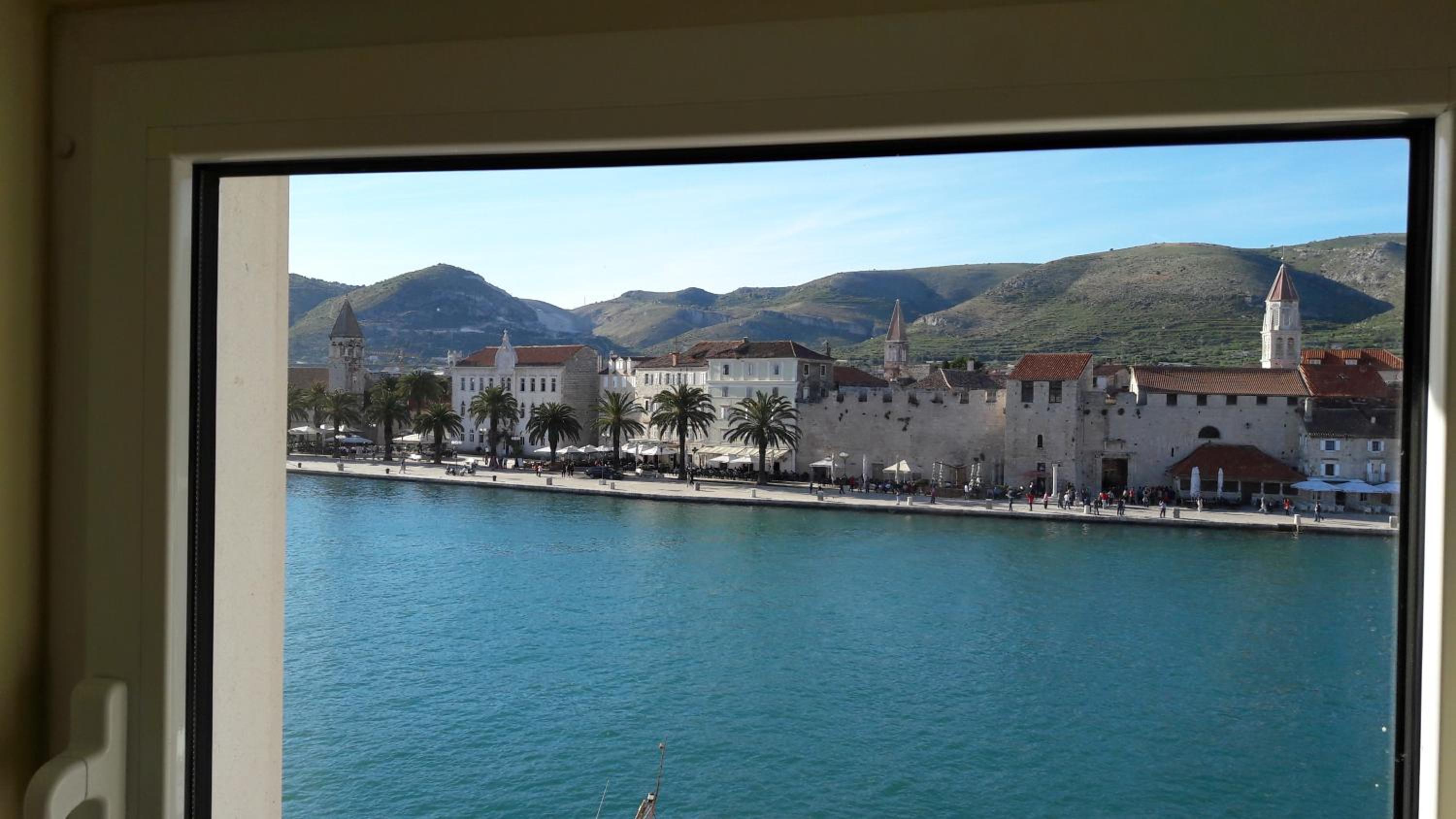 Triple Room with City View - Photo 3