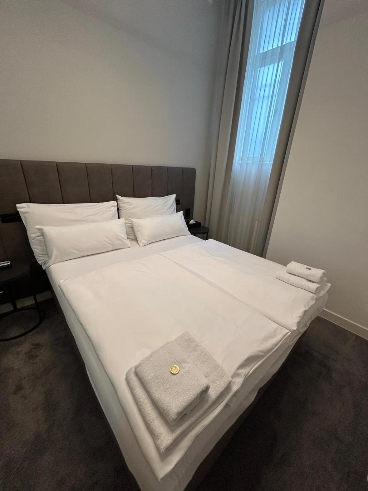 Double Room - Lower Ground Floor - Photo 1