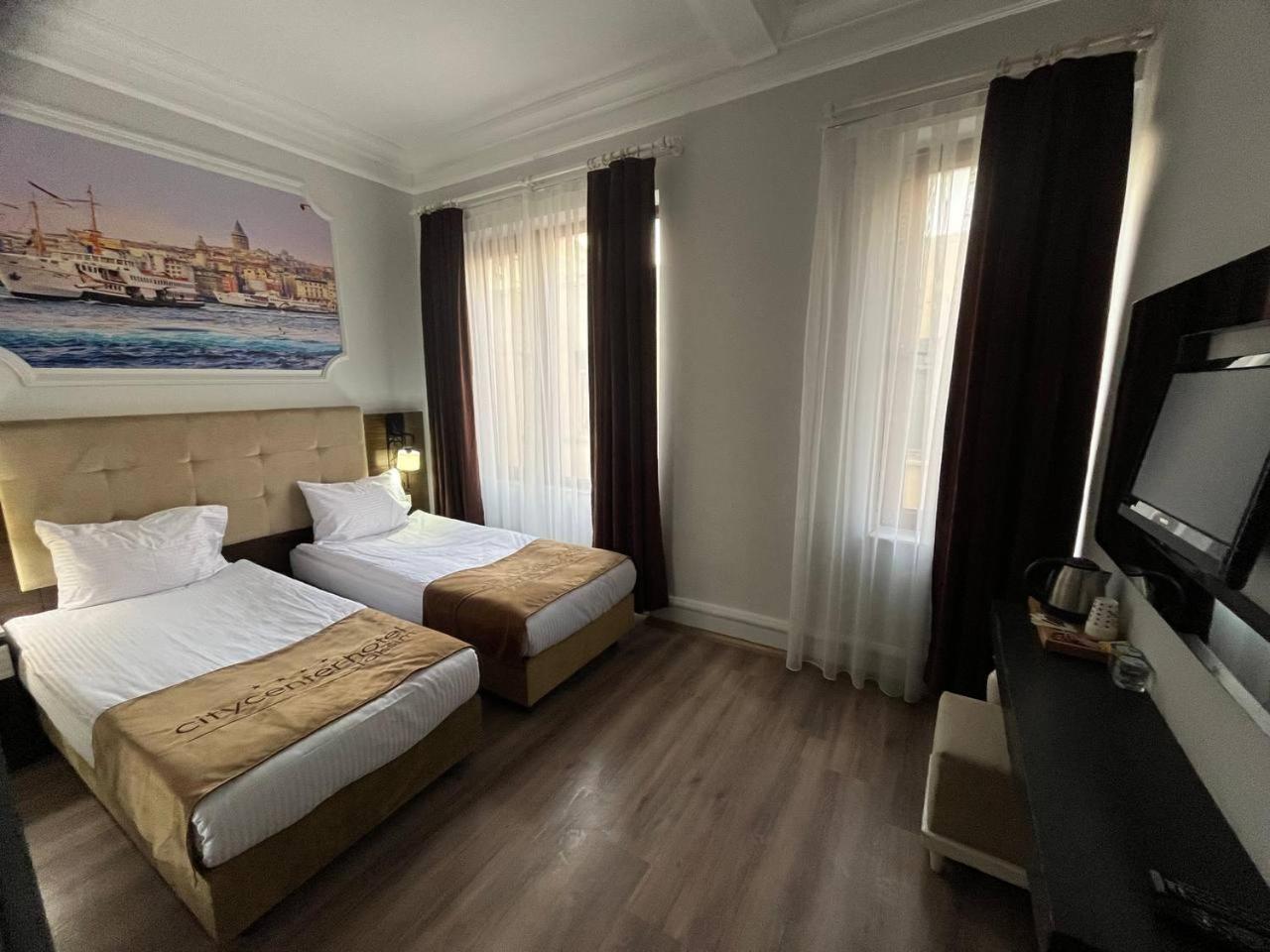Double or Twin Room photo 3