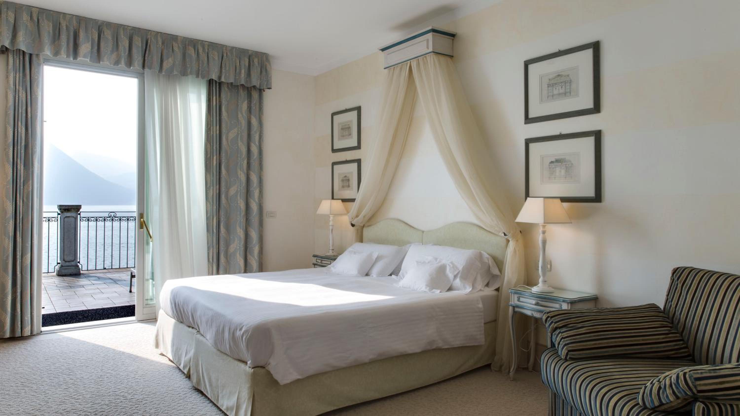 Junior Suite with Lake View