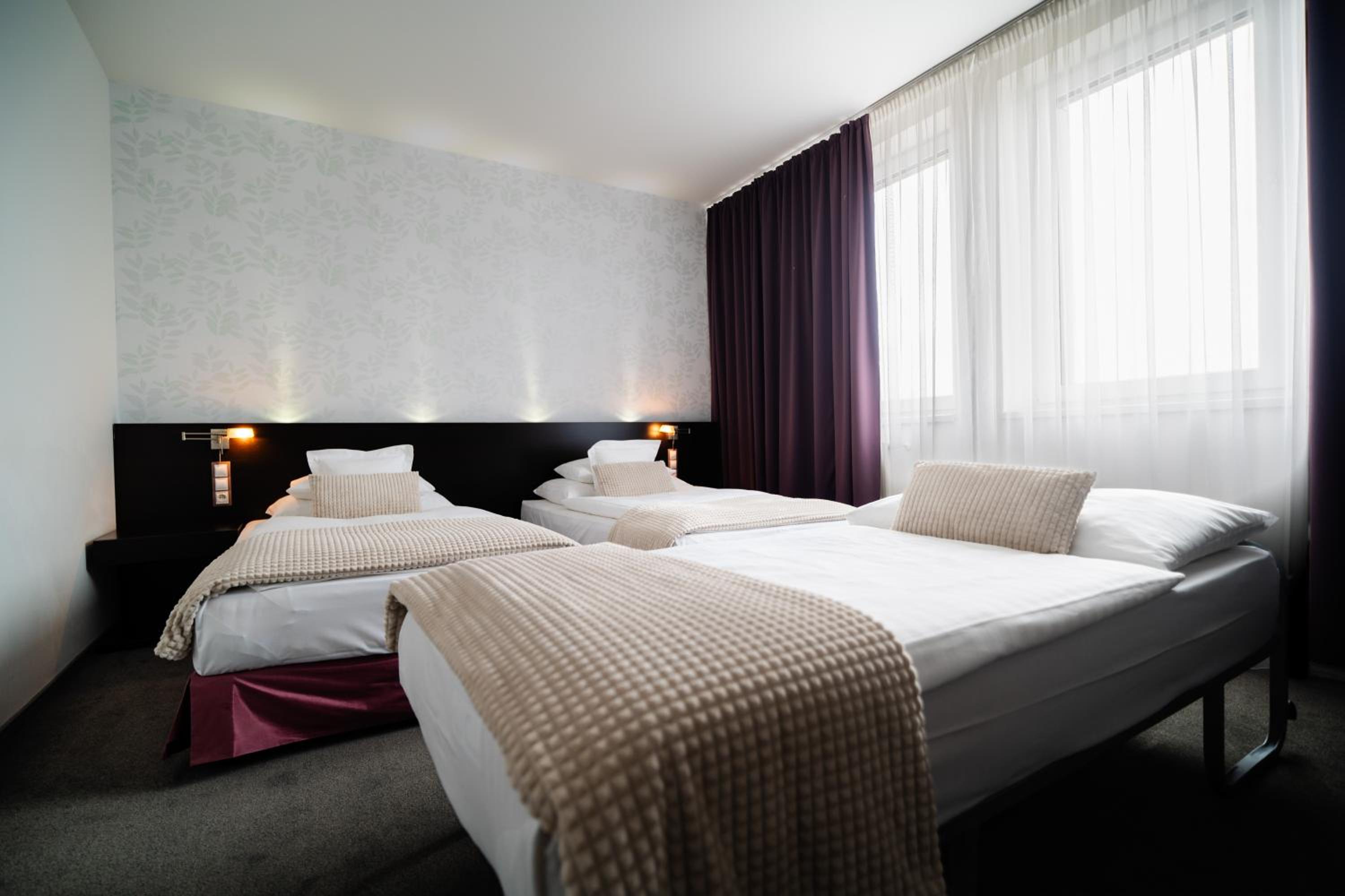 Superior Triple Room - Photo 2