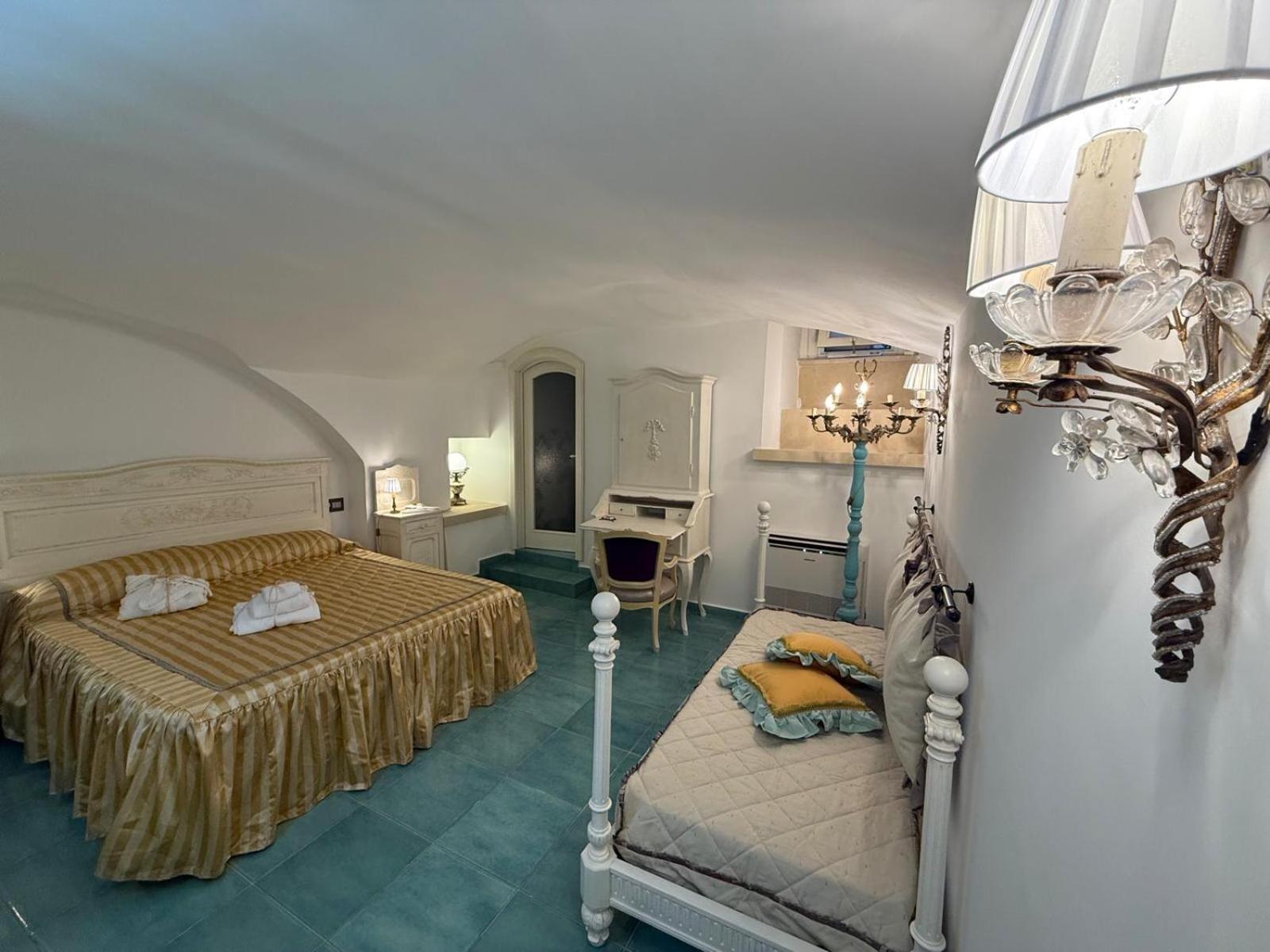 Comfort Quadruple Room