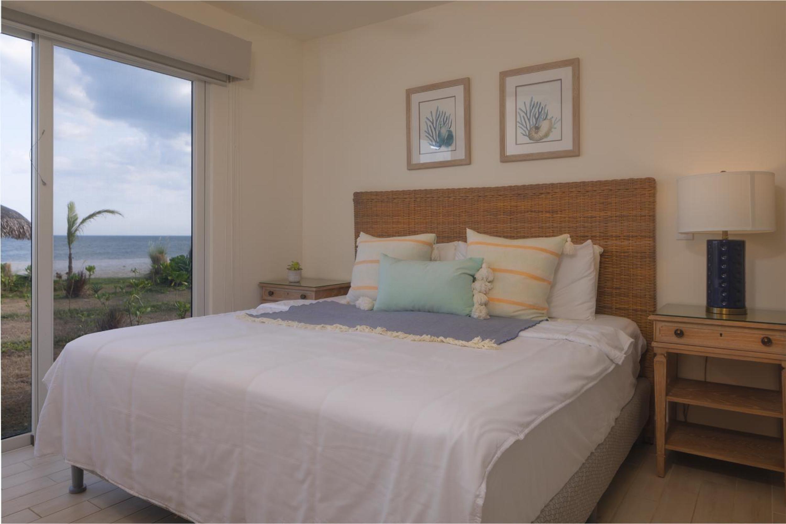 Villa - Beach Front photo 2