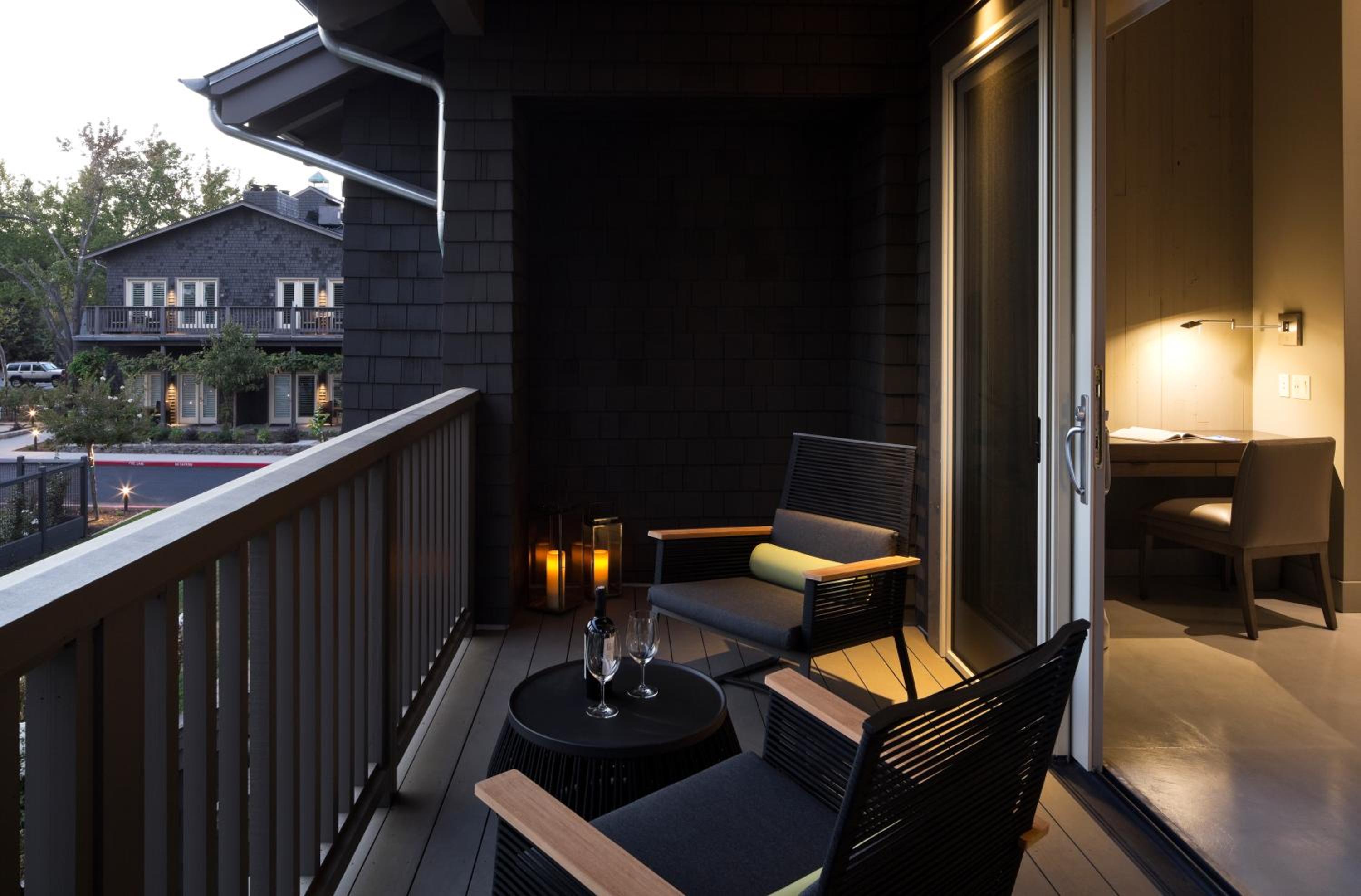 Garden King Suite - Photo 4