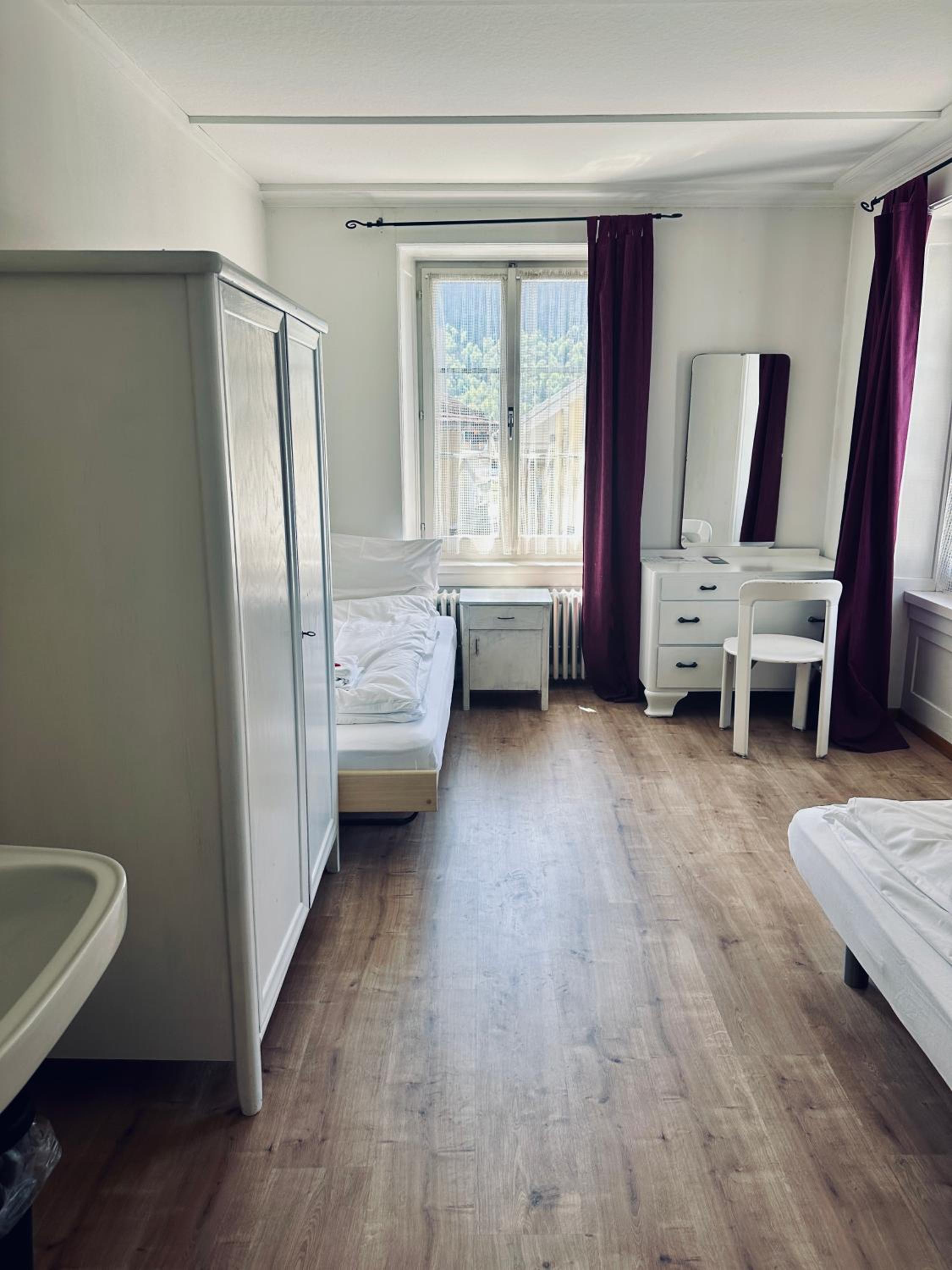 Double Room with Shared Bathroom photo 2