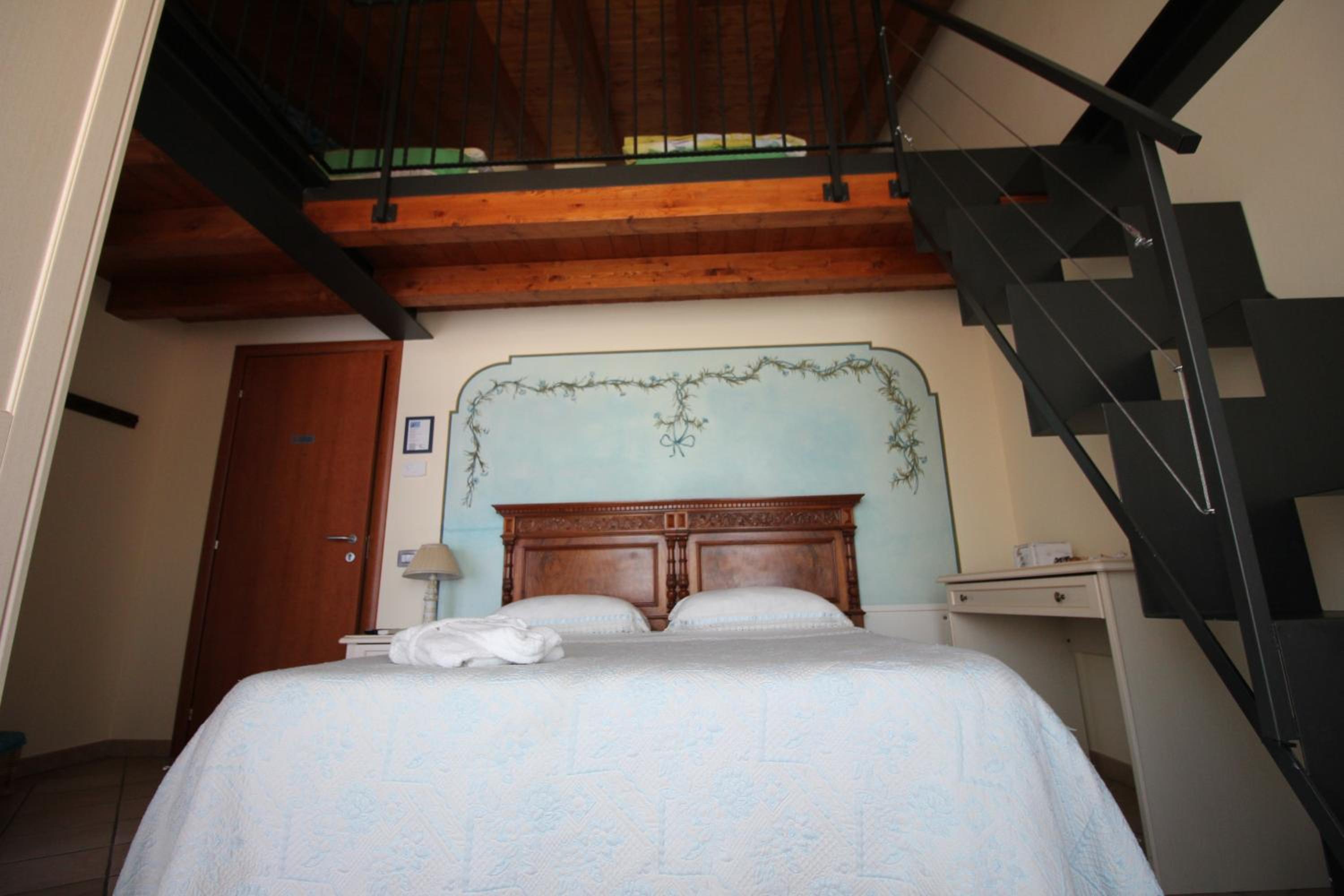 Quadruple Room - Photo 10