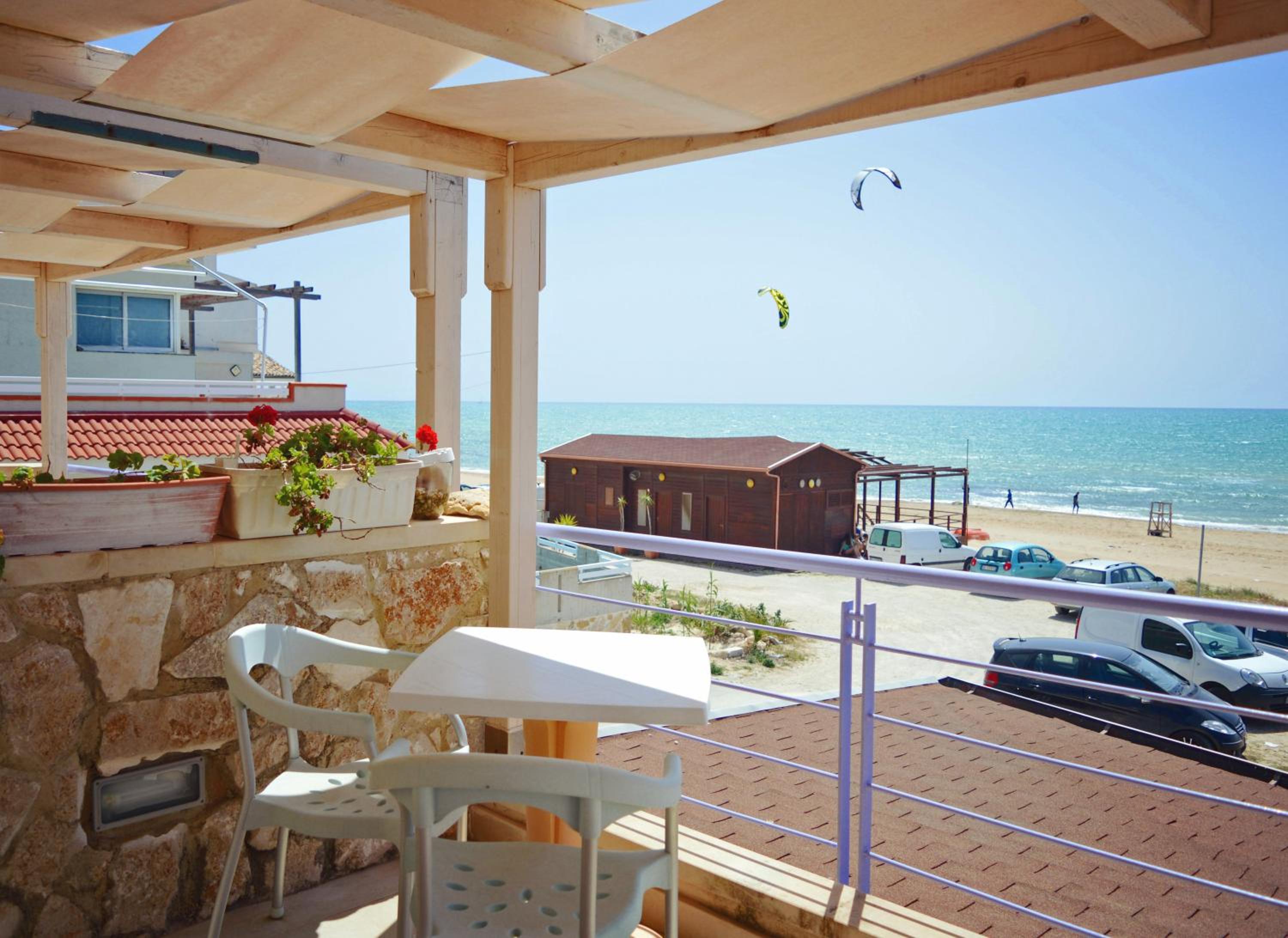 Double Room with Balcony and Sea View photo 2