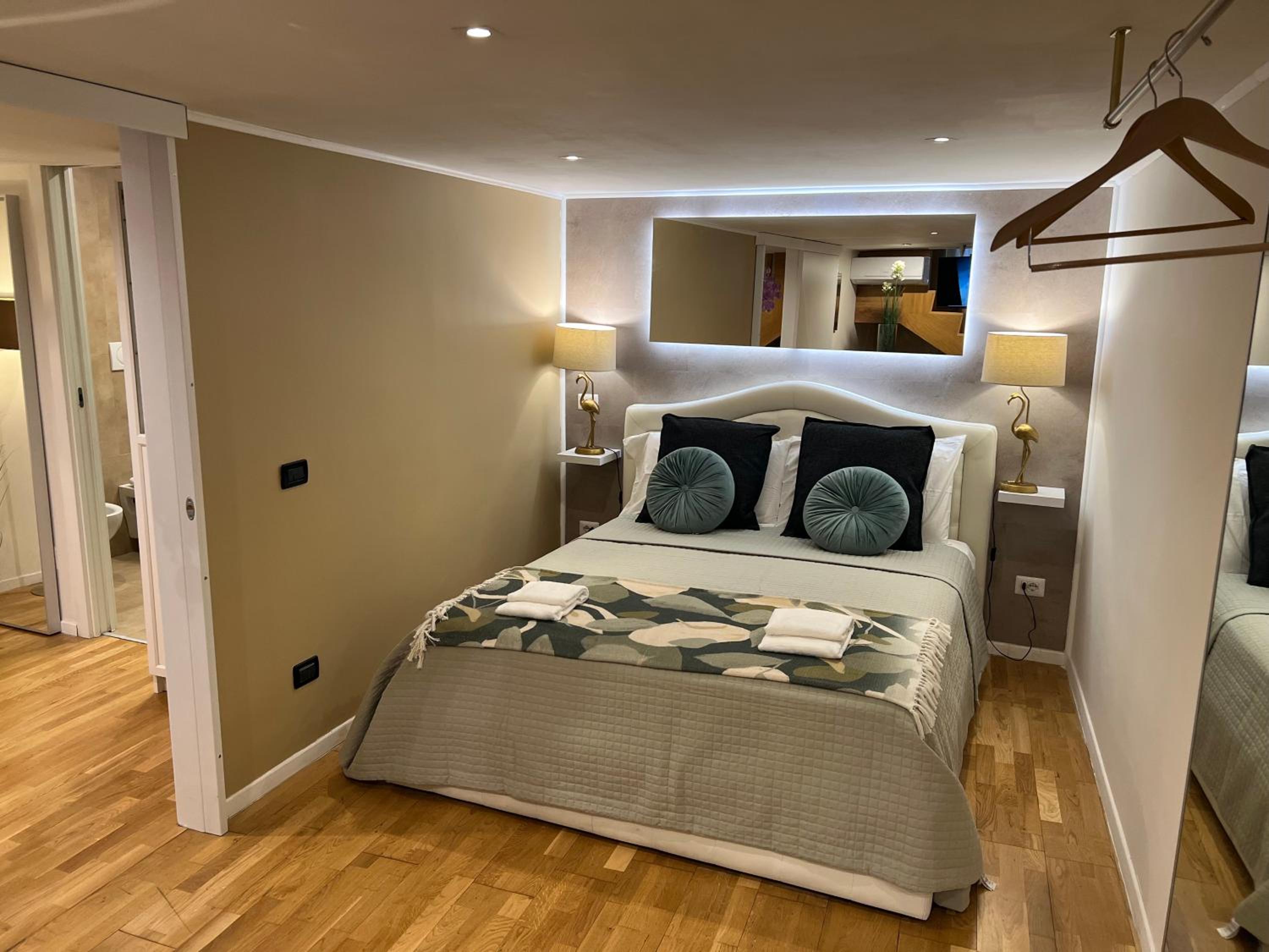 Three-Bedroom Deluxe Apartment