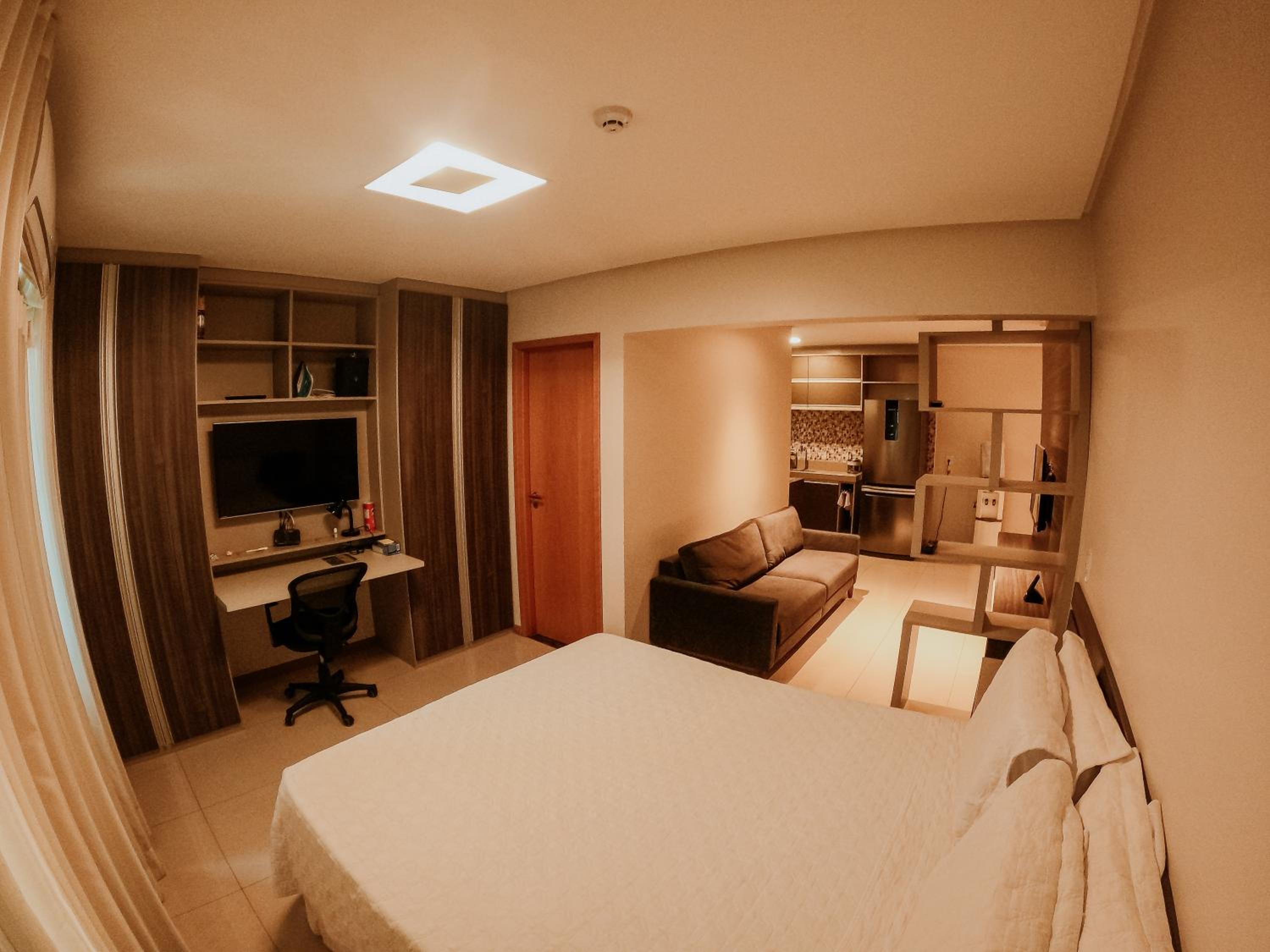 One-Bedroom Apartment photo 1