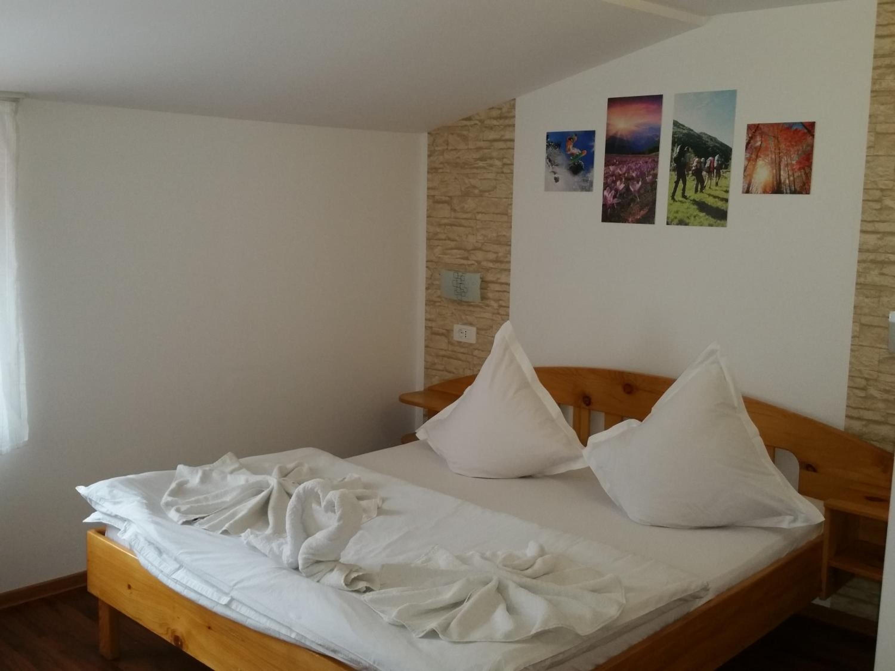 Double Room with Private Bathroom - Photo 5