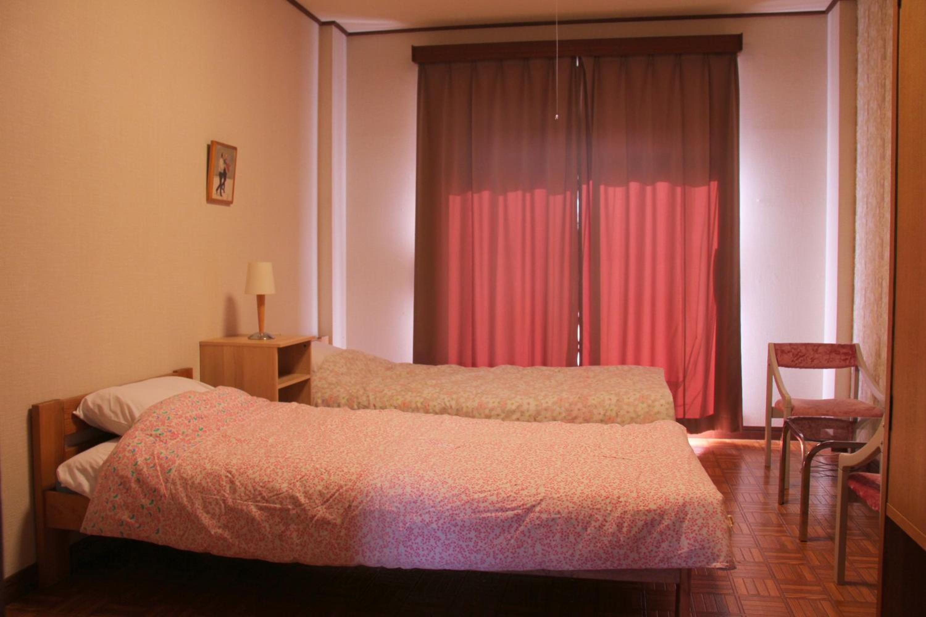Twin Room with Shared Bathroom photo 3