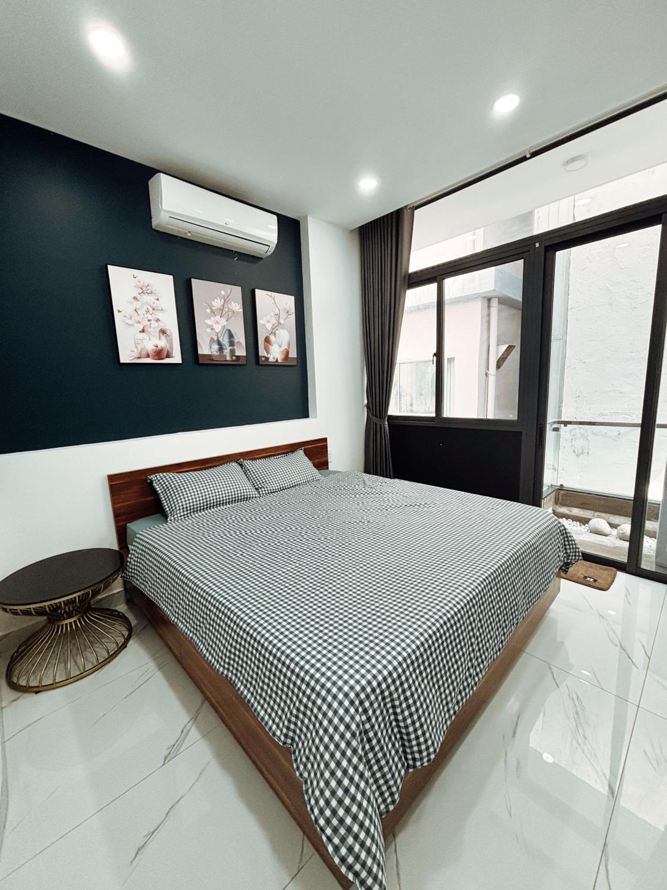 Deluxe Suite with Spa Bath