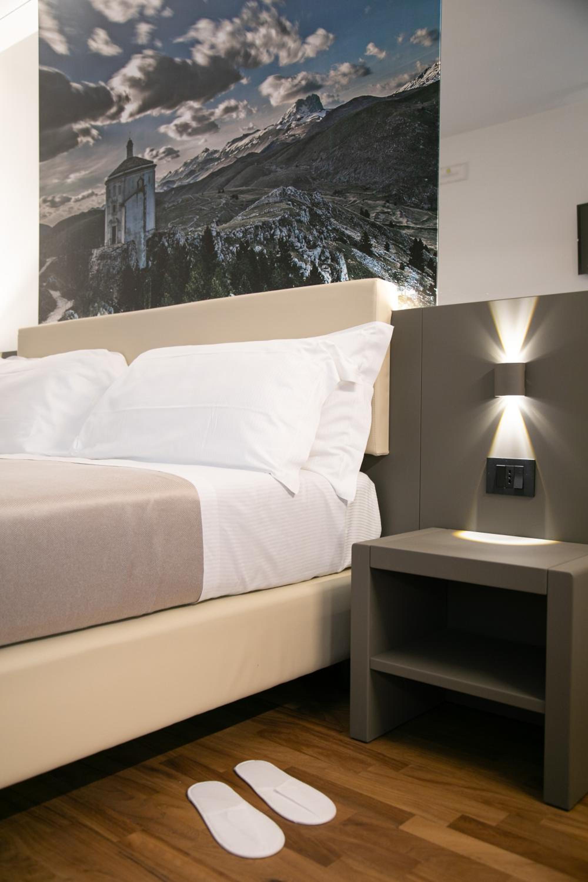 Superior Double Room - Photo 8