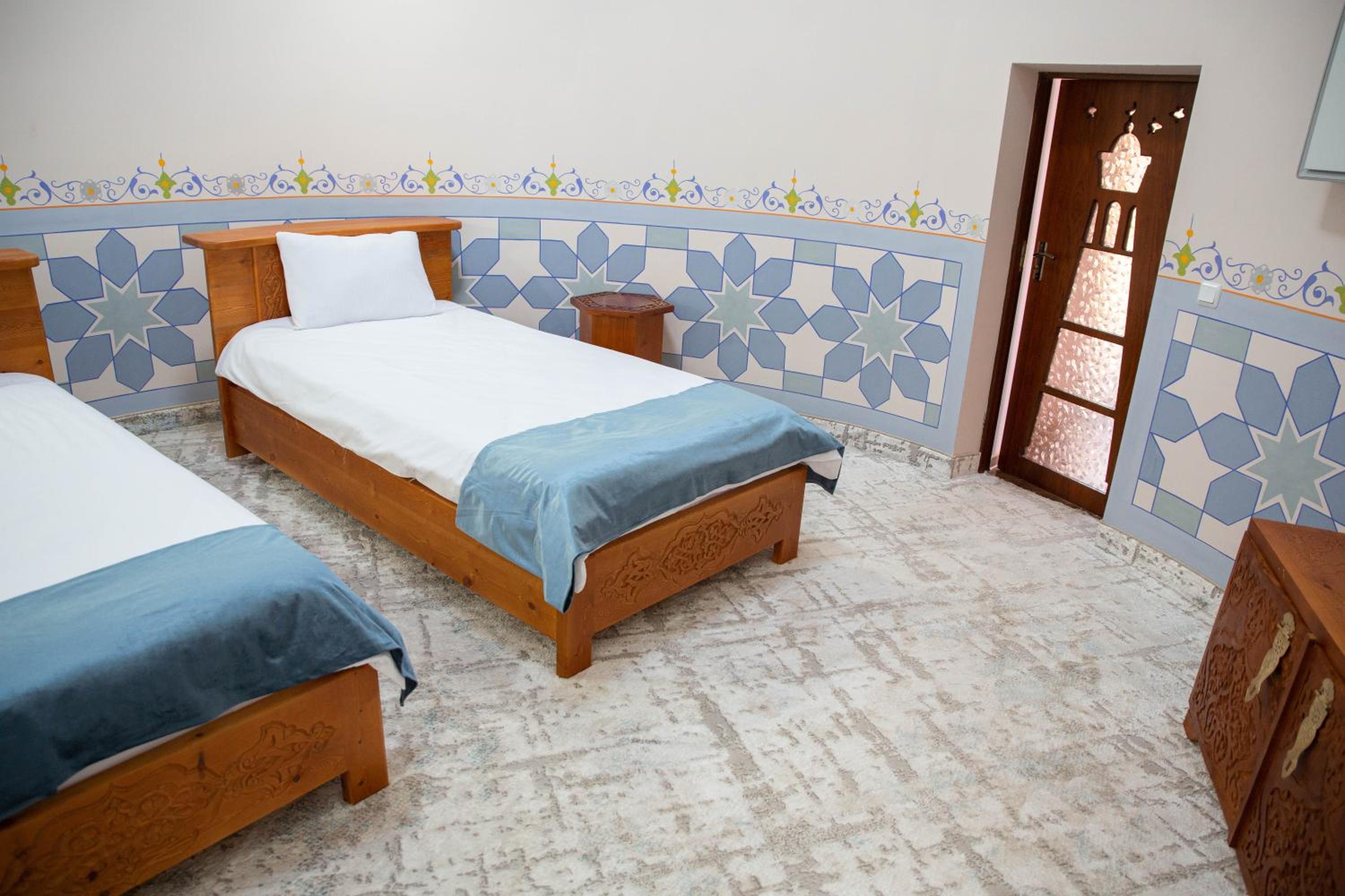 Twin Room - Photo 4
