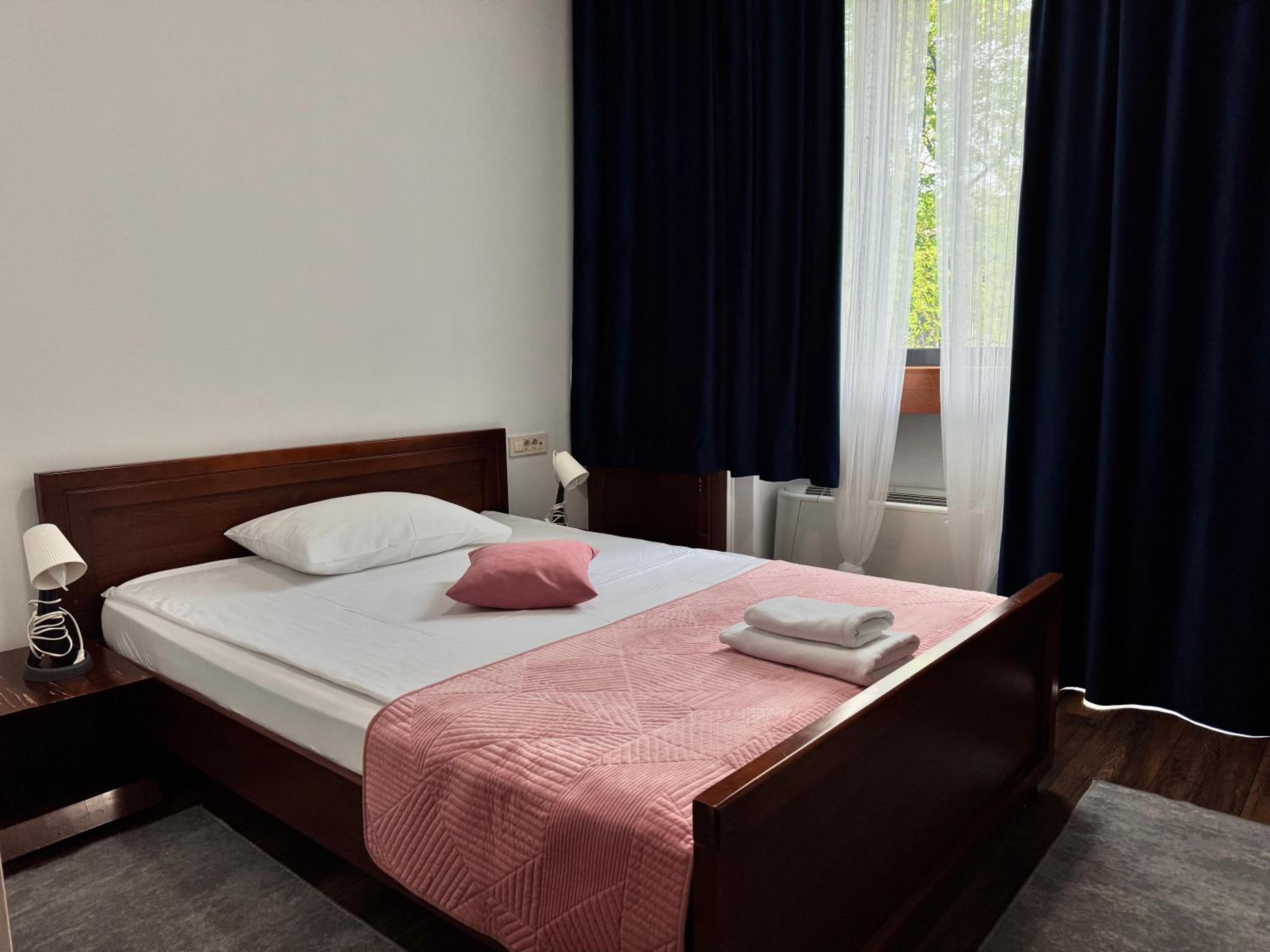 Single Room photo 3