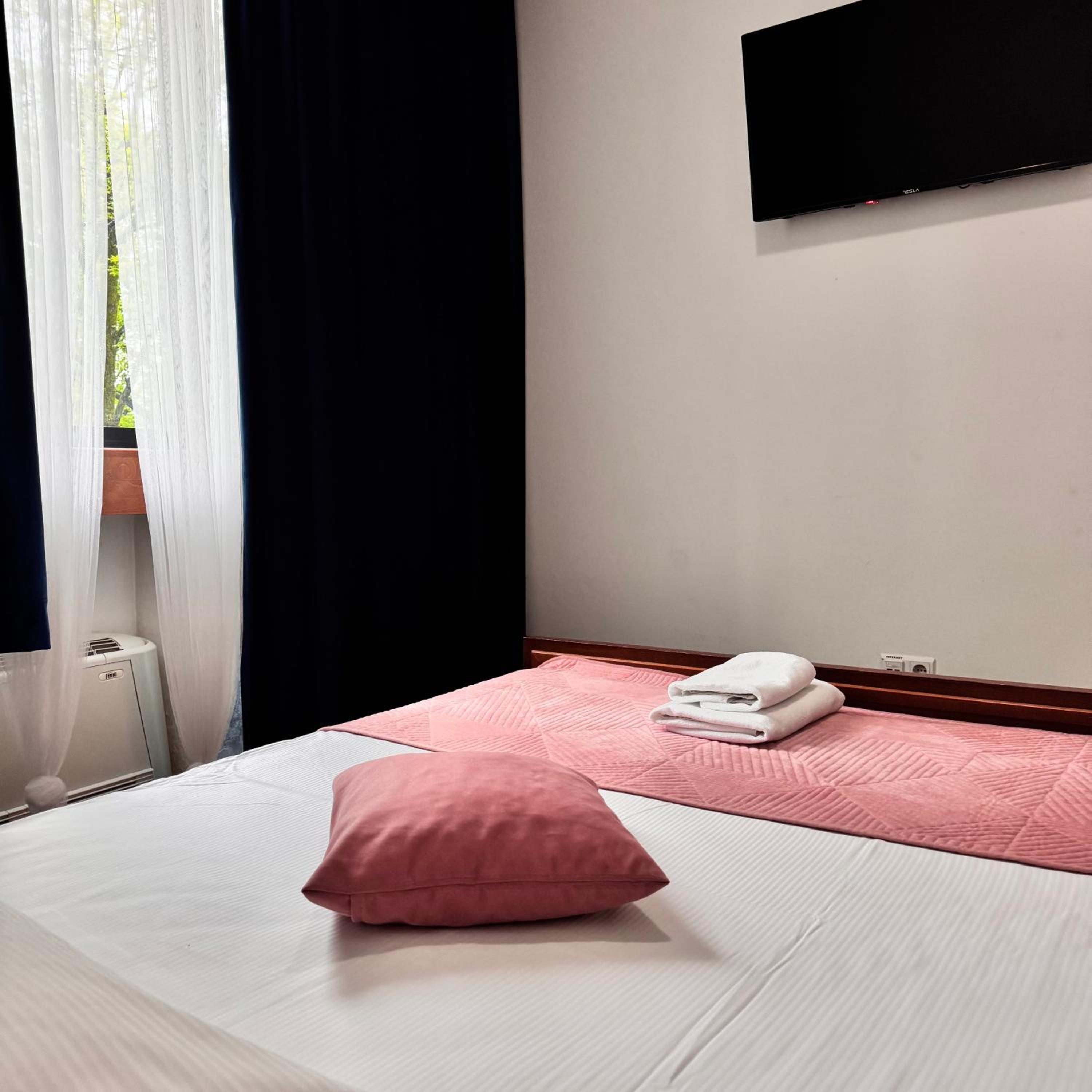 Single Room photo 2