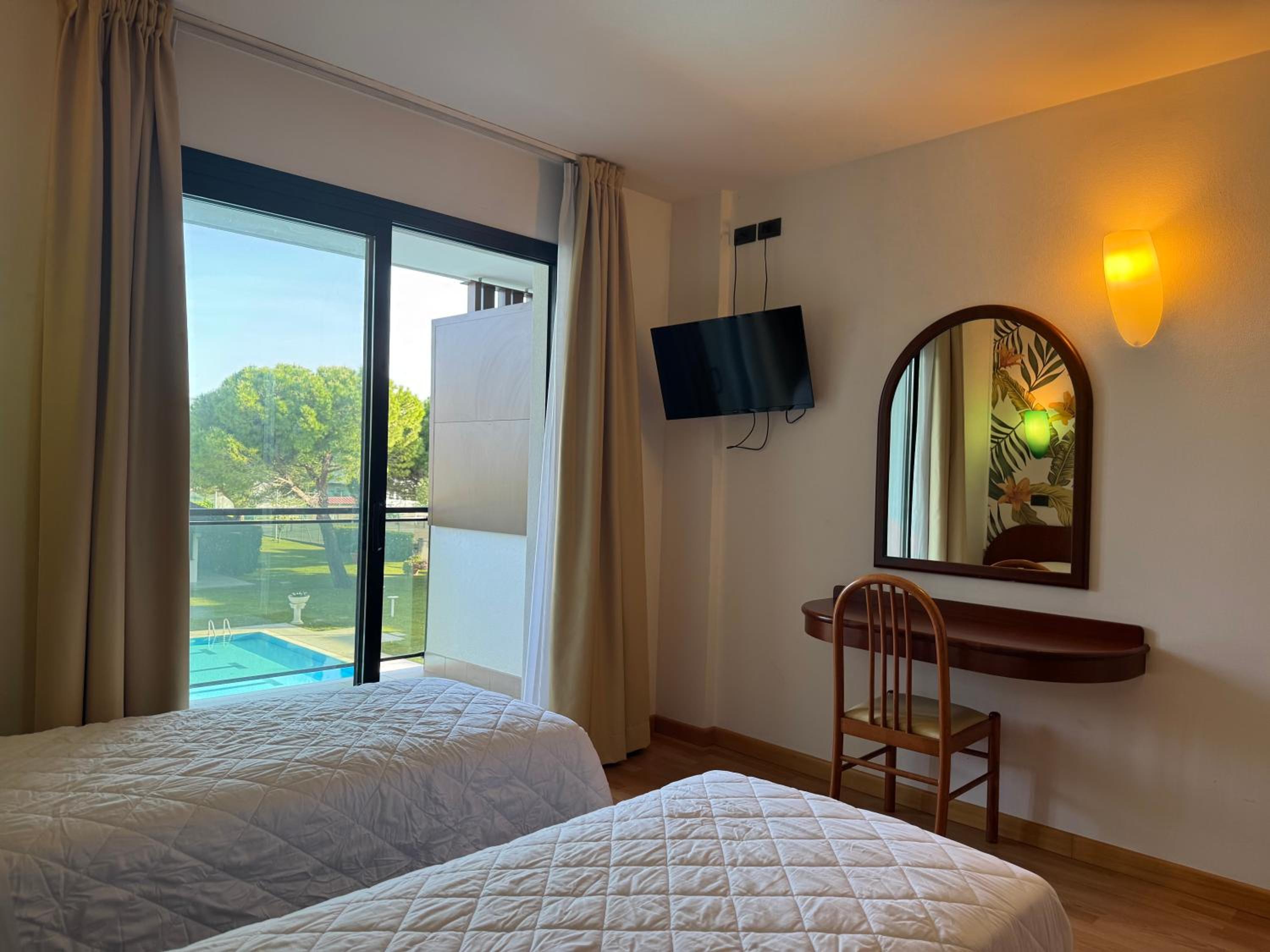 Double or Twin Room with Balcony