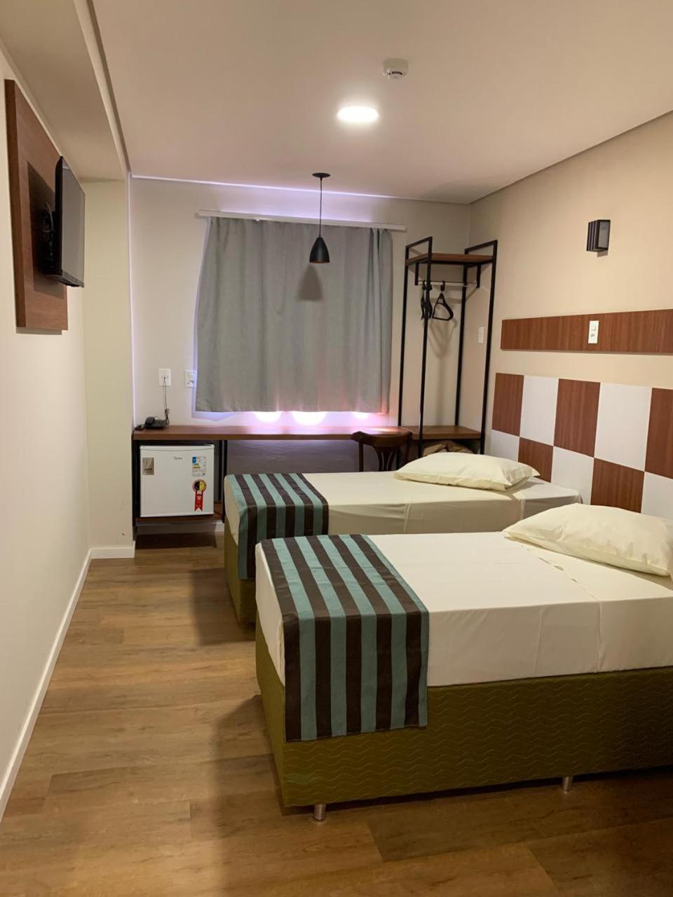 Double or Twin Room photo 3