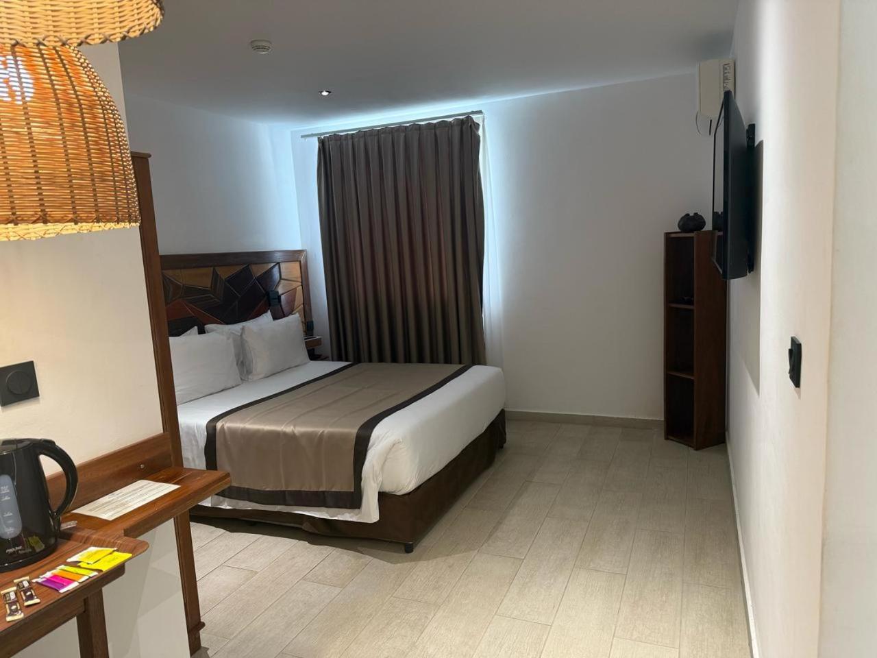 One-Bedroom Suite photo 3