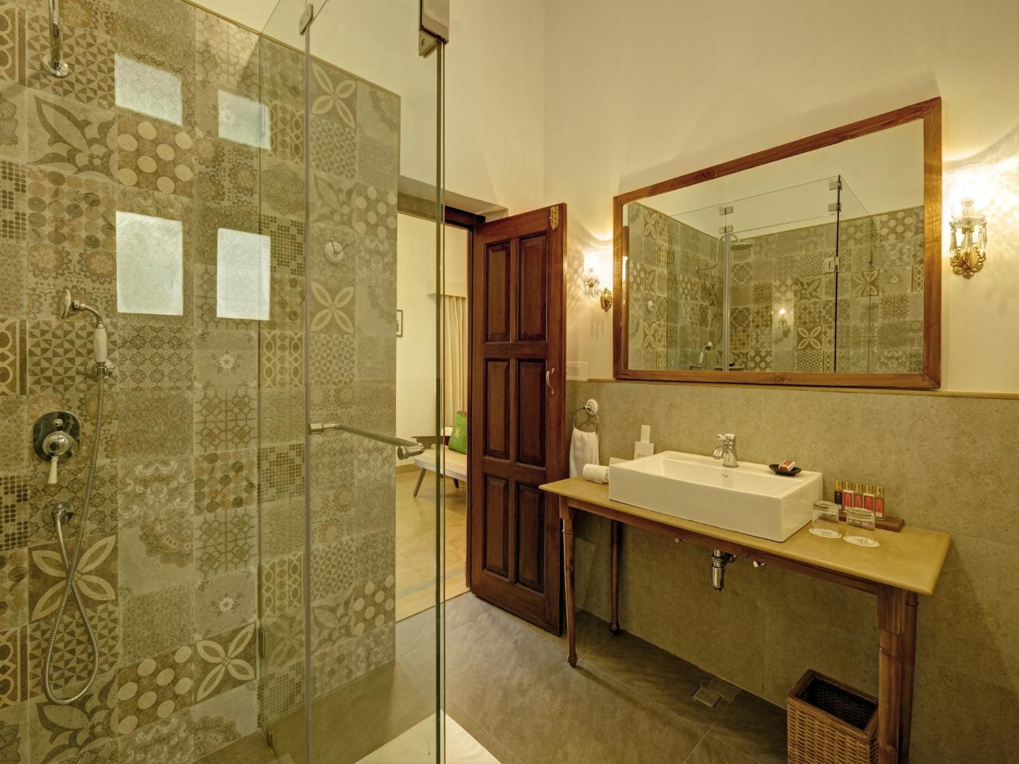 Awadh Room for Day Use 6-8hrs only, No check-in after 8 pm photo 3