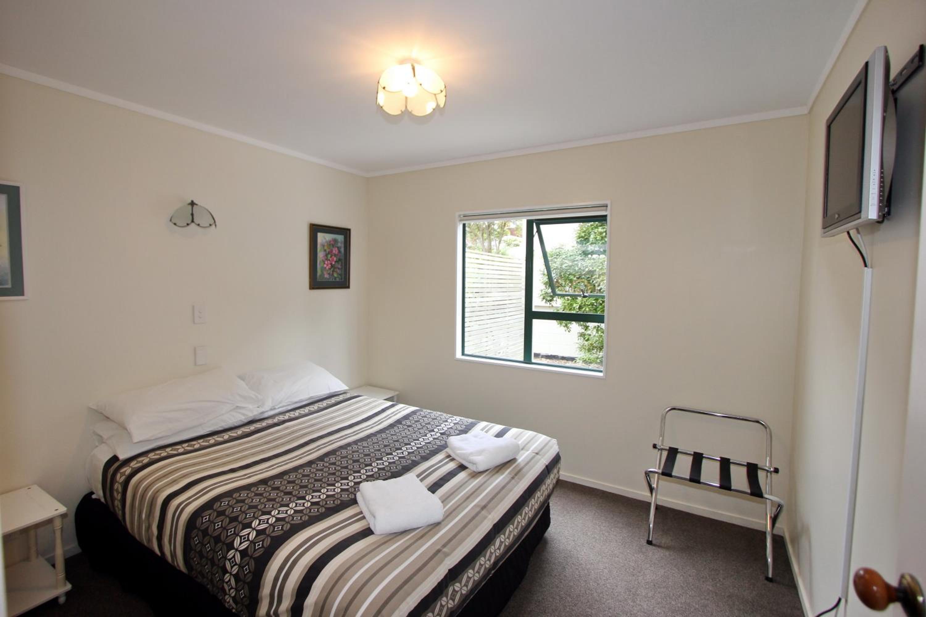 Standard Double Room - Ground Foor - 11 photo 2