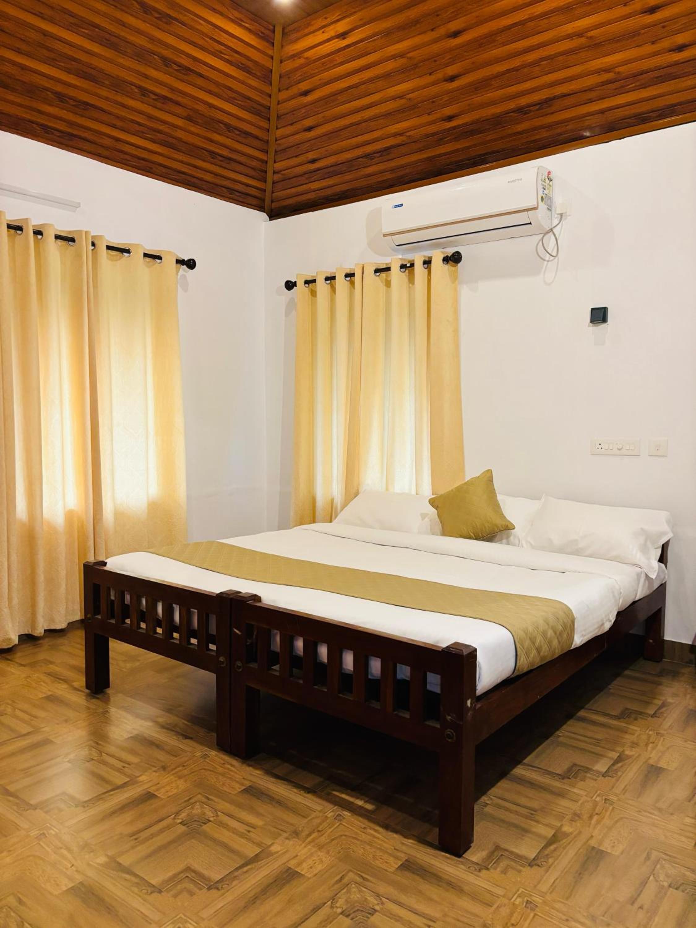 Deluxe Double or Twin Room with River View photo 1