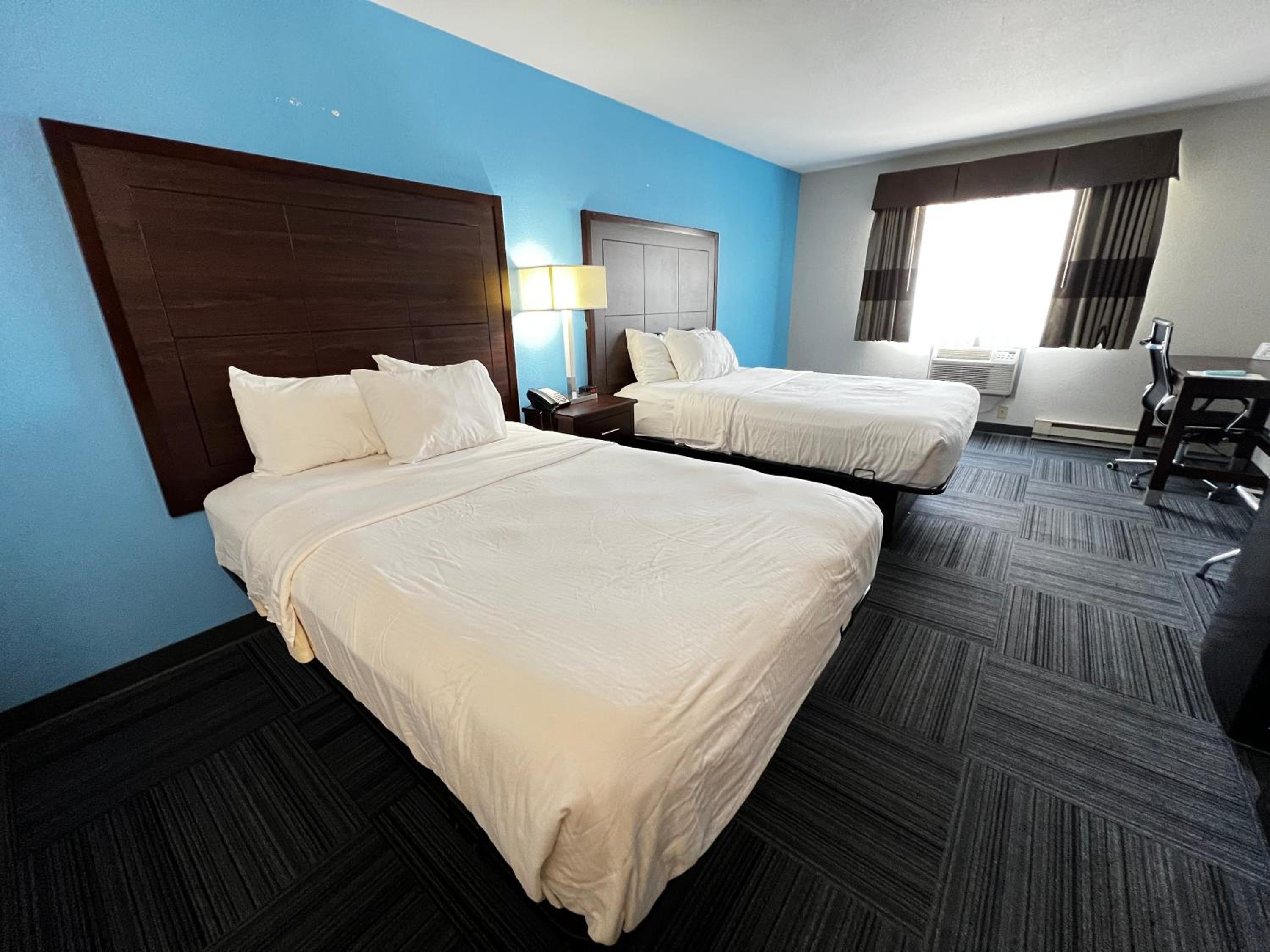 Double Room with Two Double Beds and Kitchen - Non-Smoking - Photo 11
