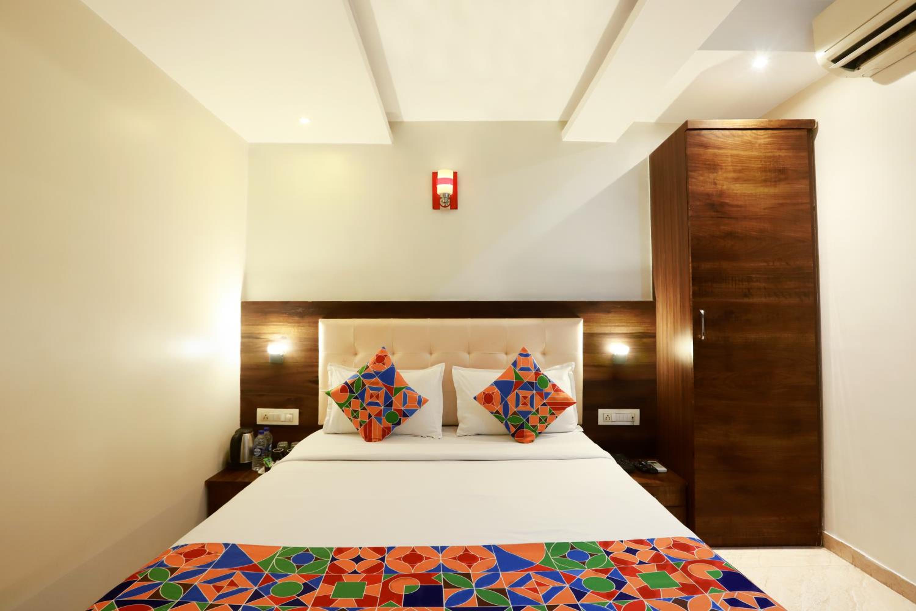 Deluxe Single Room