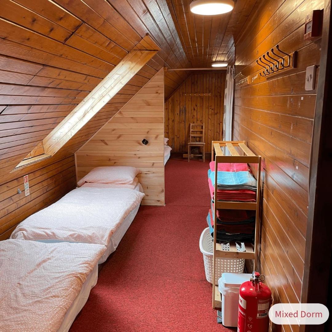 Single Bed in Mixed Dormitory Room photo 2