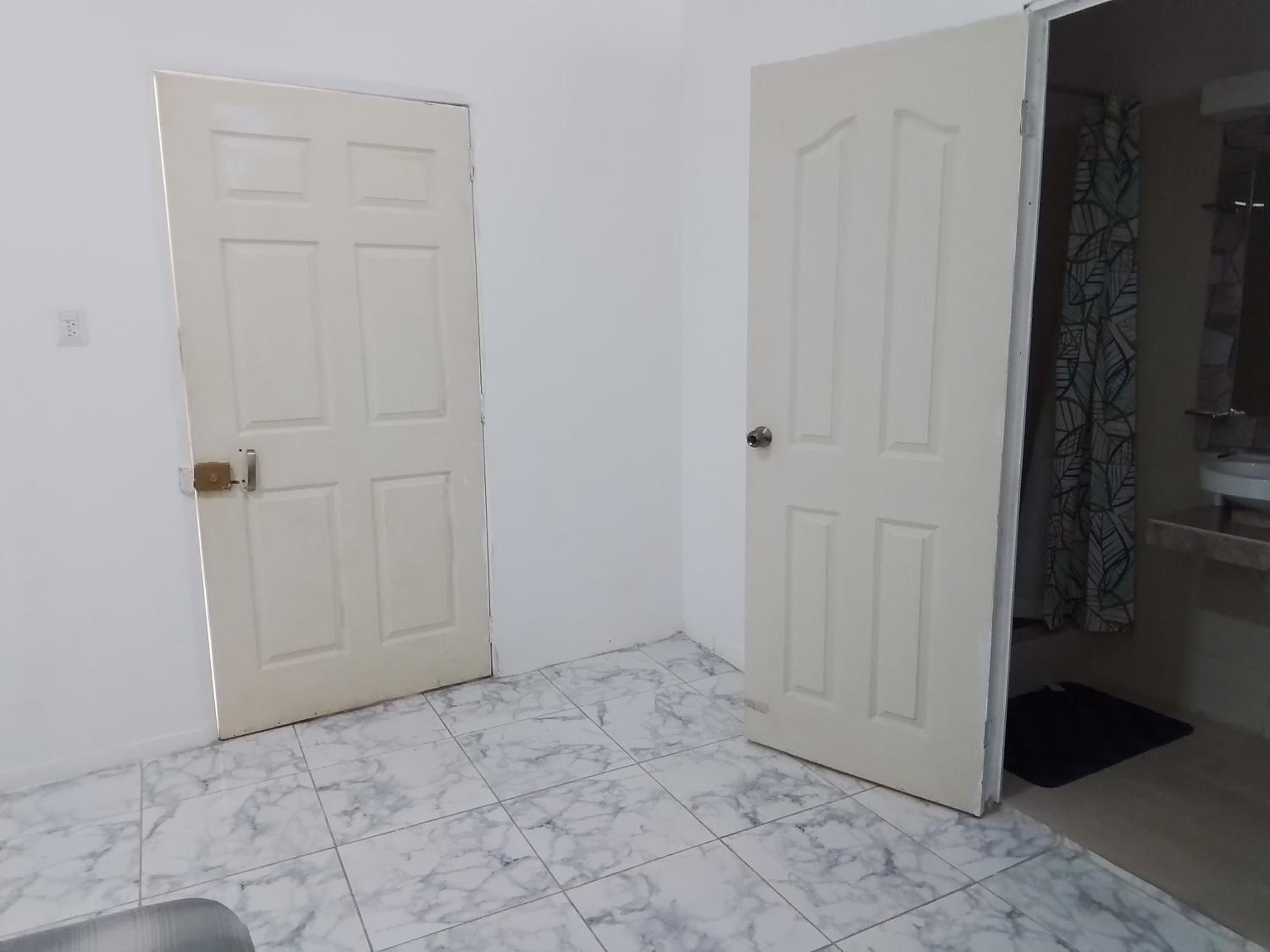Triple Room with Private Bathroom photo 1
