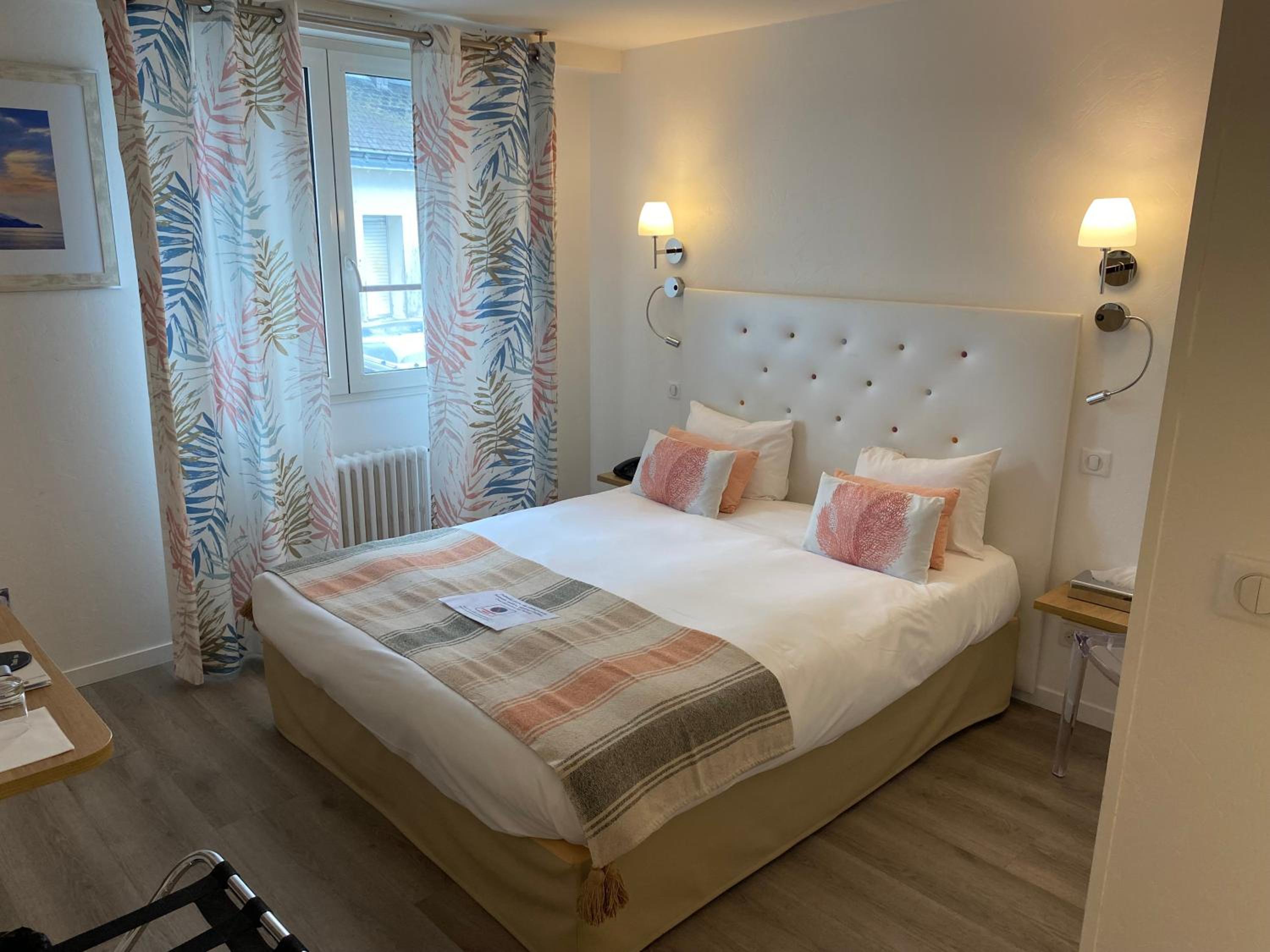 Standard Double Room photo 2