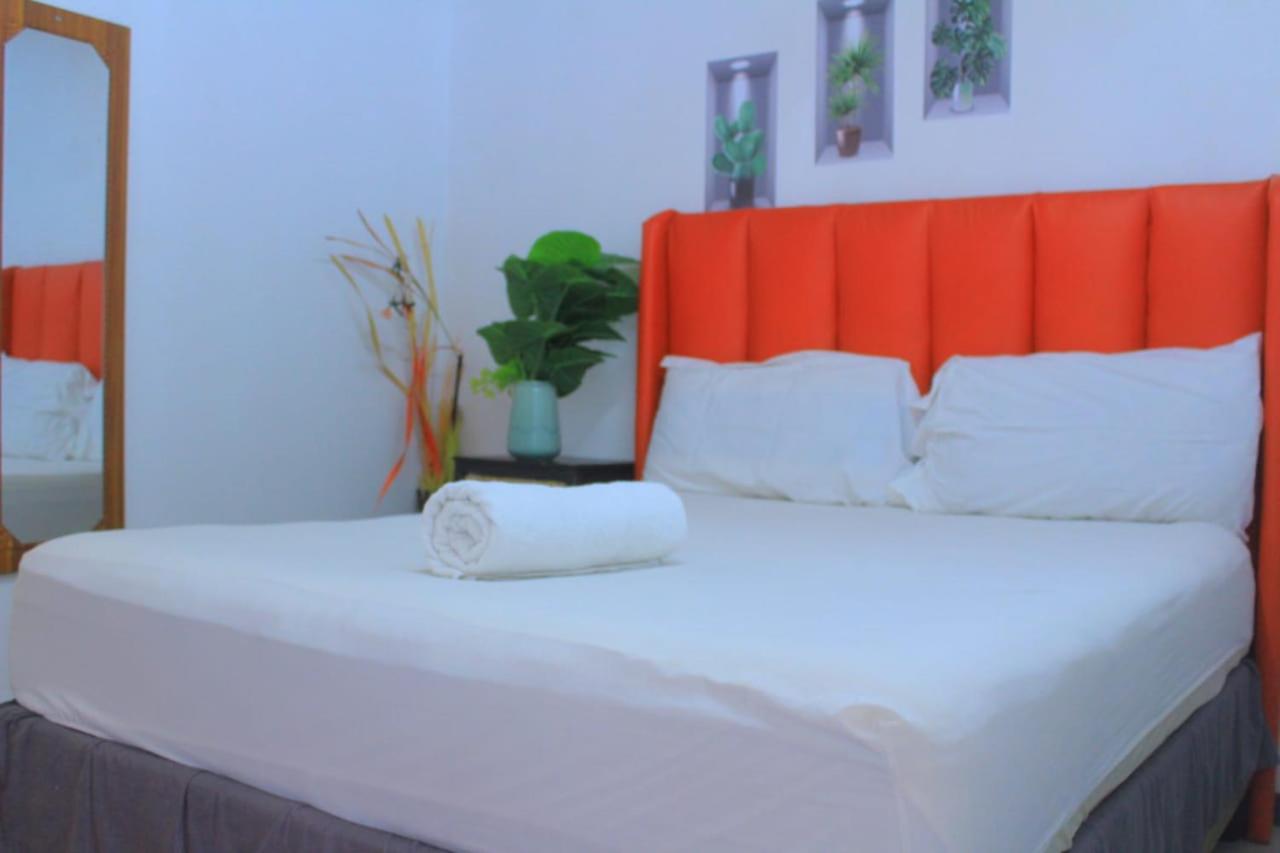 Budget Double Room photo 3