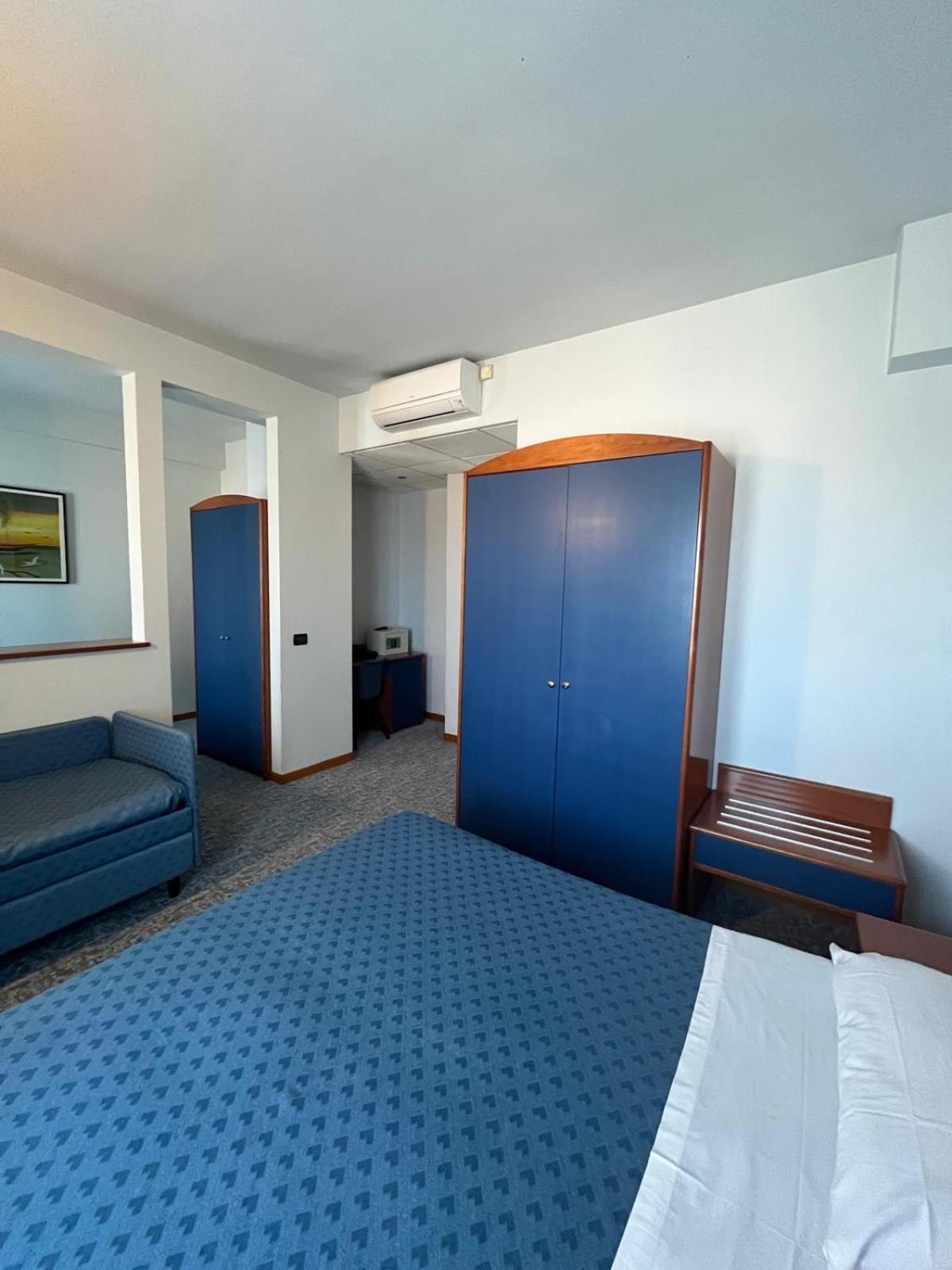 Standard Quadruple Room photo 1