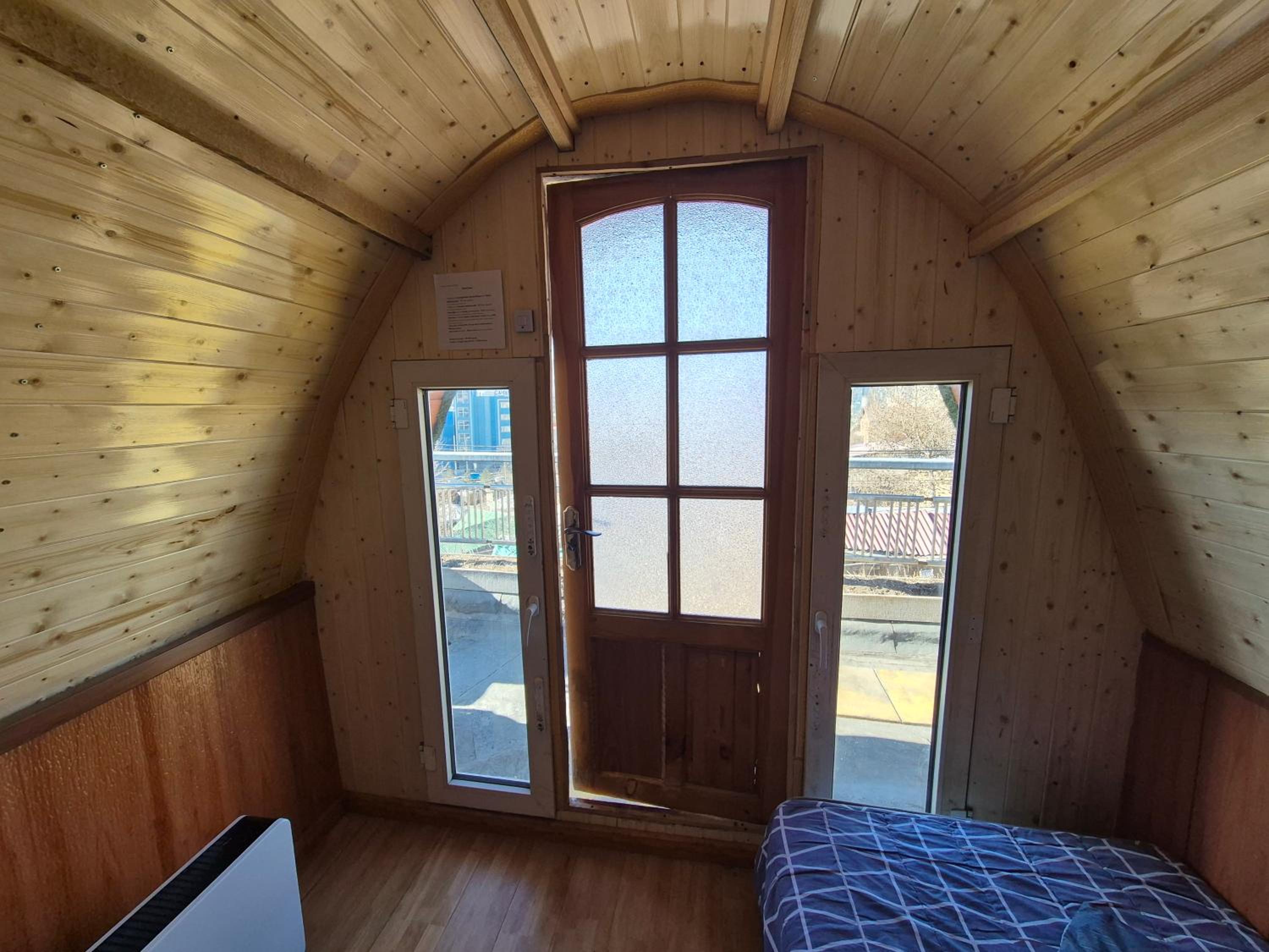 Small Single Room photo 1