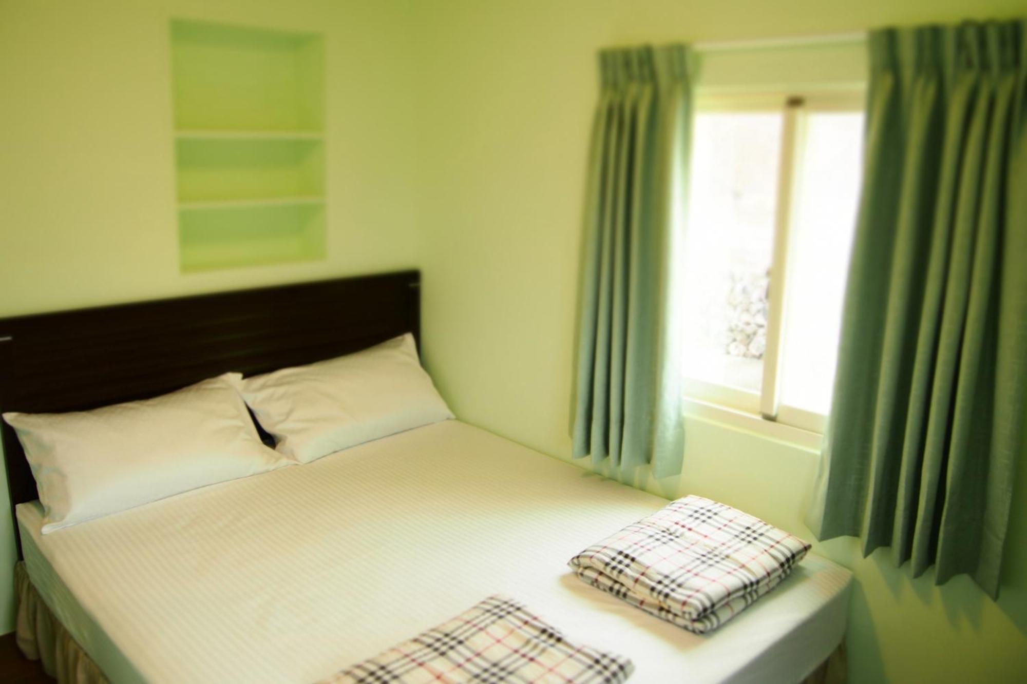 Budget Double Room photo 2