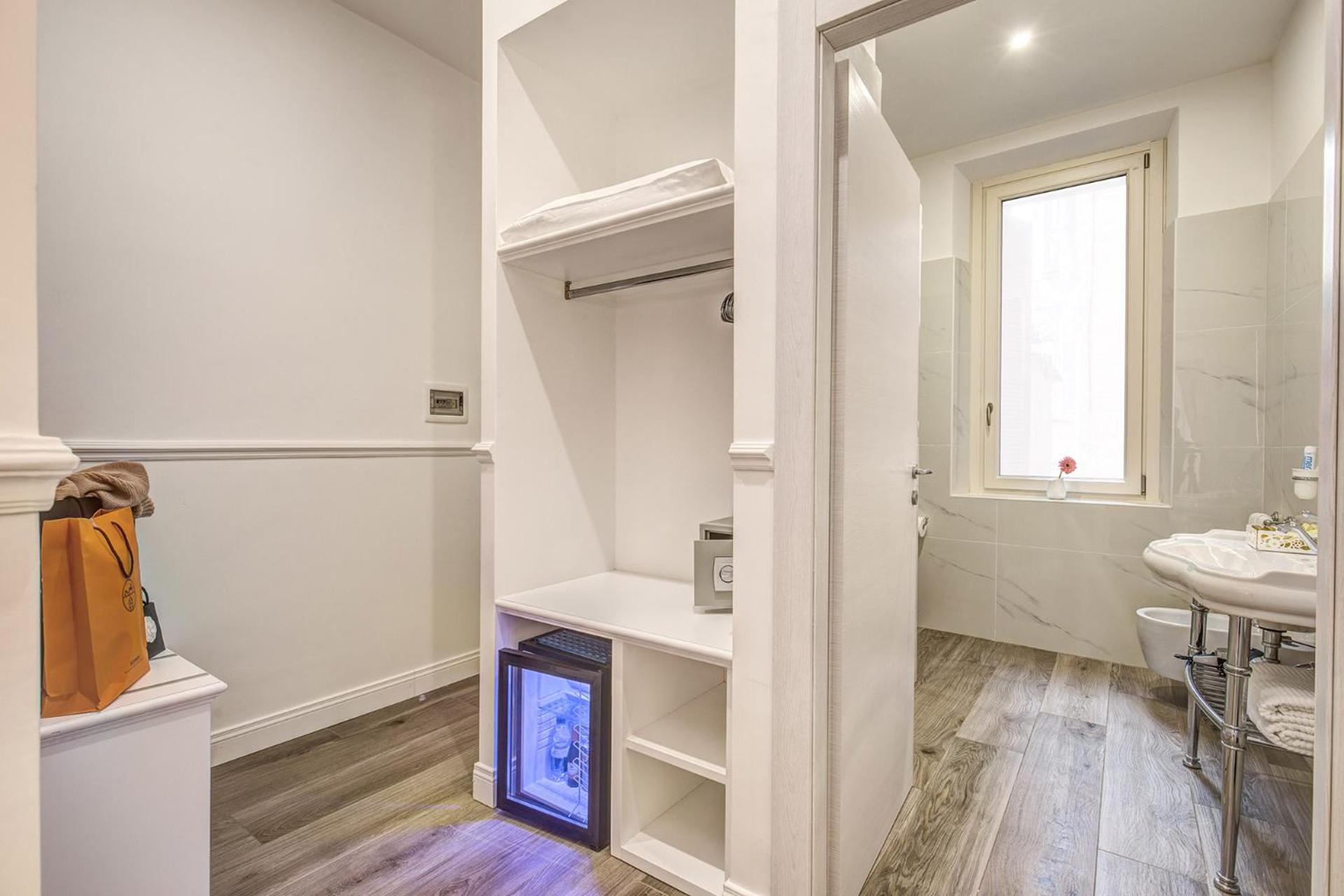 Triple Room with Private Bathroom photo 1
