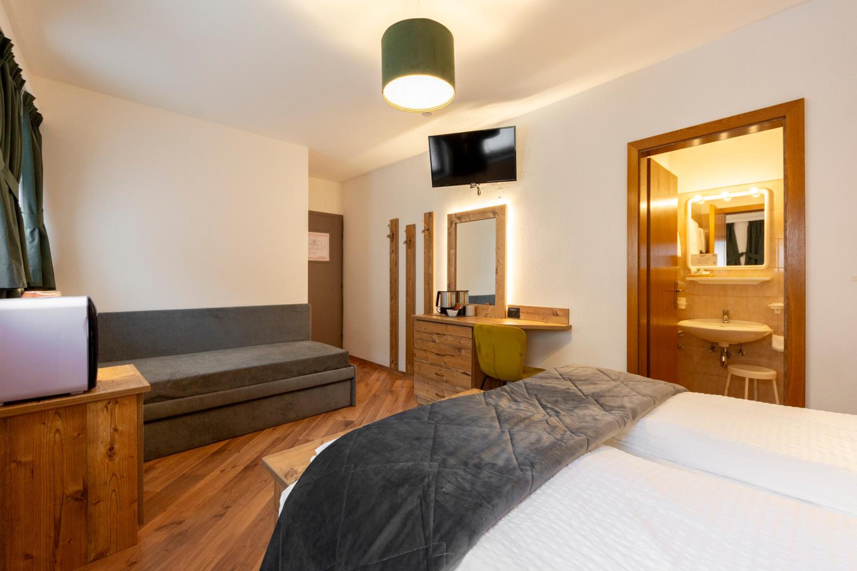 Comfort Triple Room photo 3
