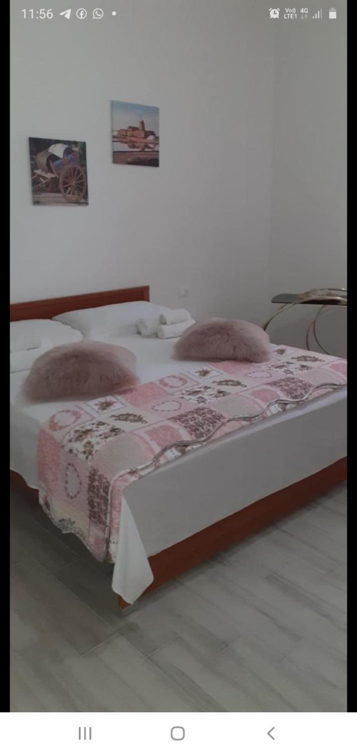 Large Double or Twin Room