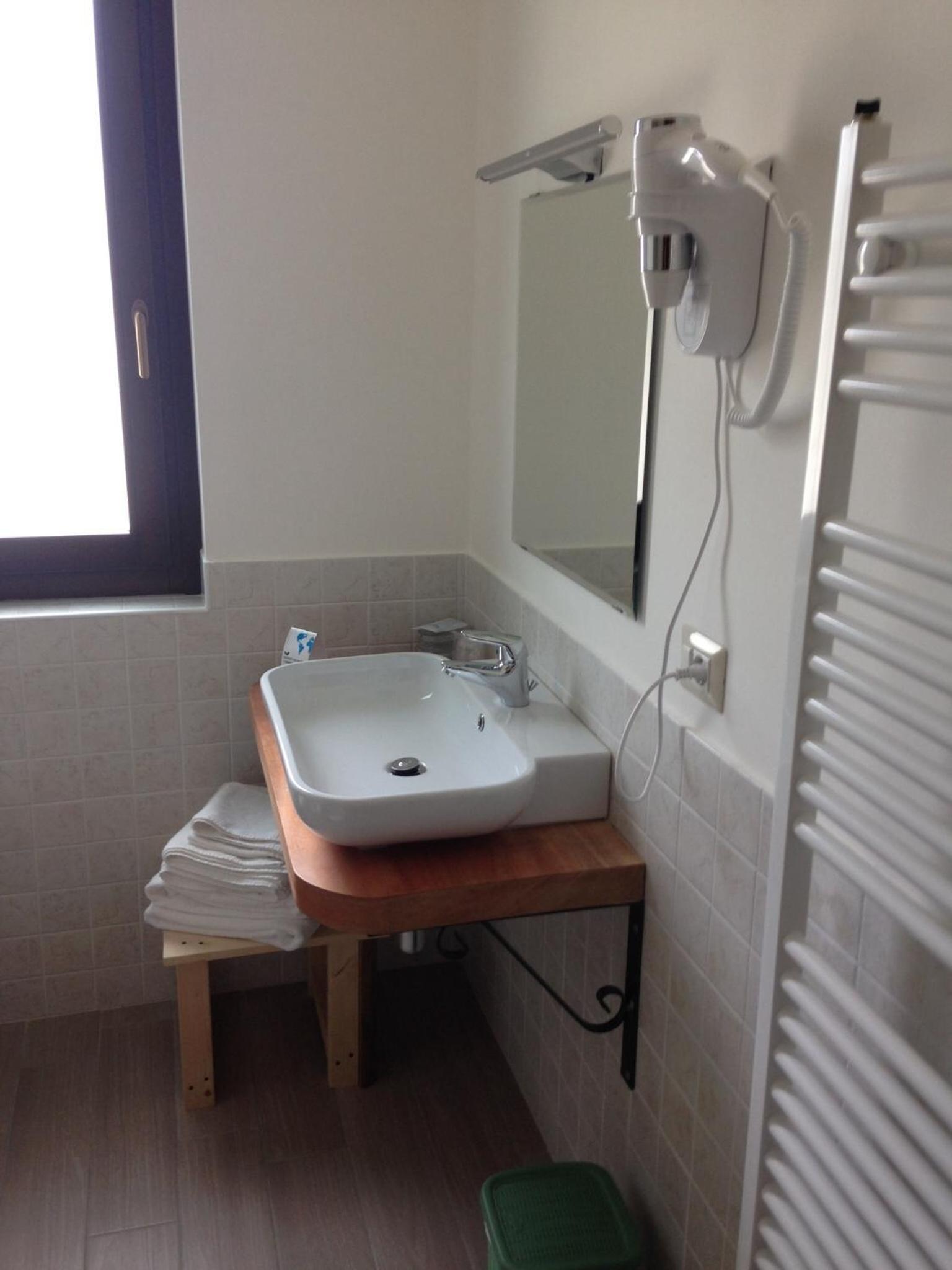 Double Room - Photo 23