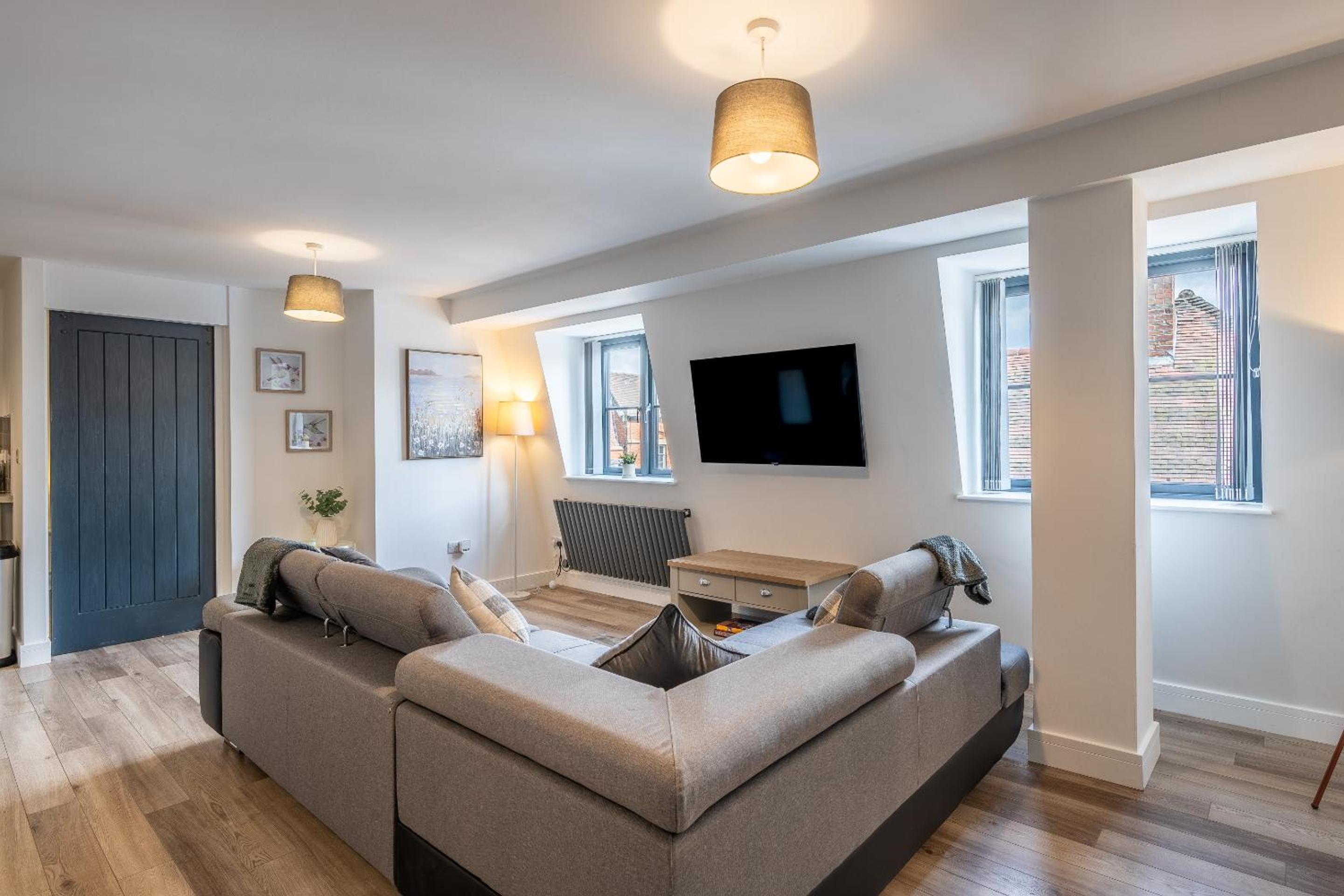One-Bedroom Deluxe Apartment photo 1