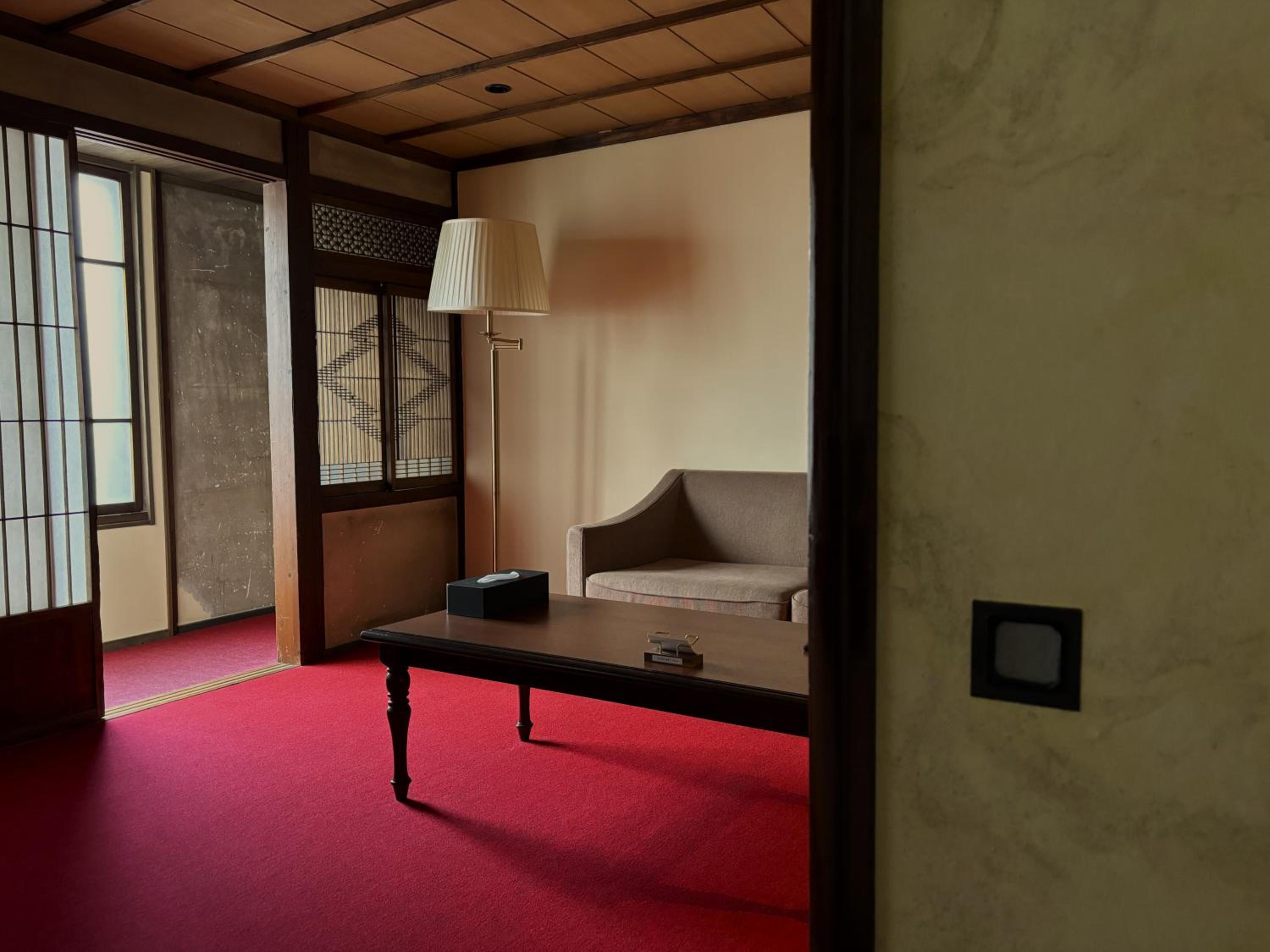 Twin Room - Photo 3