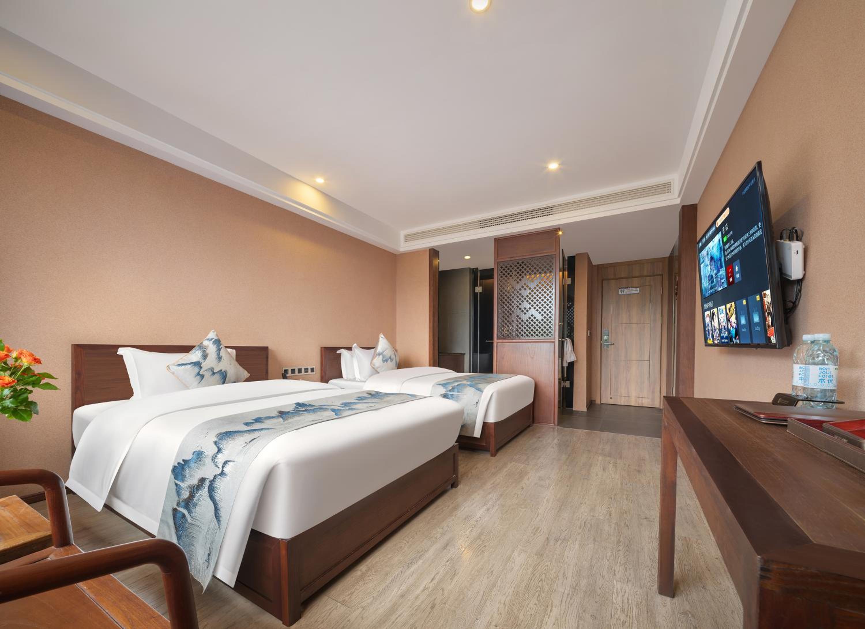 Deluxe Twin Room photo 3