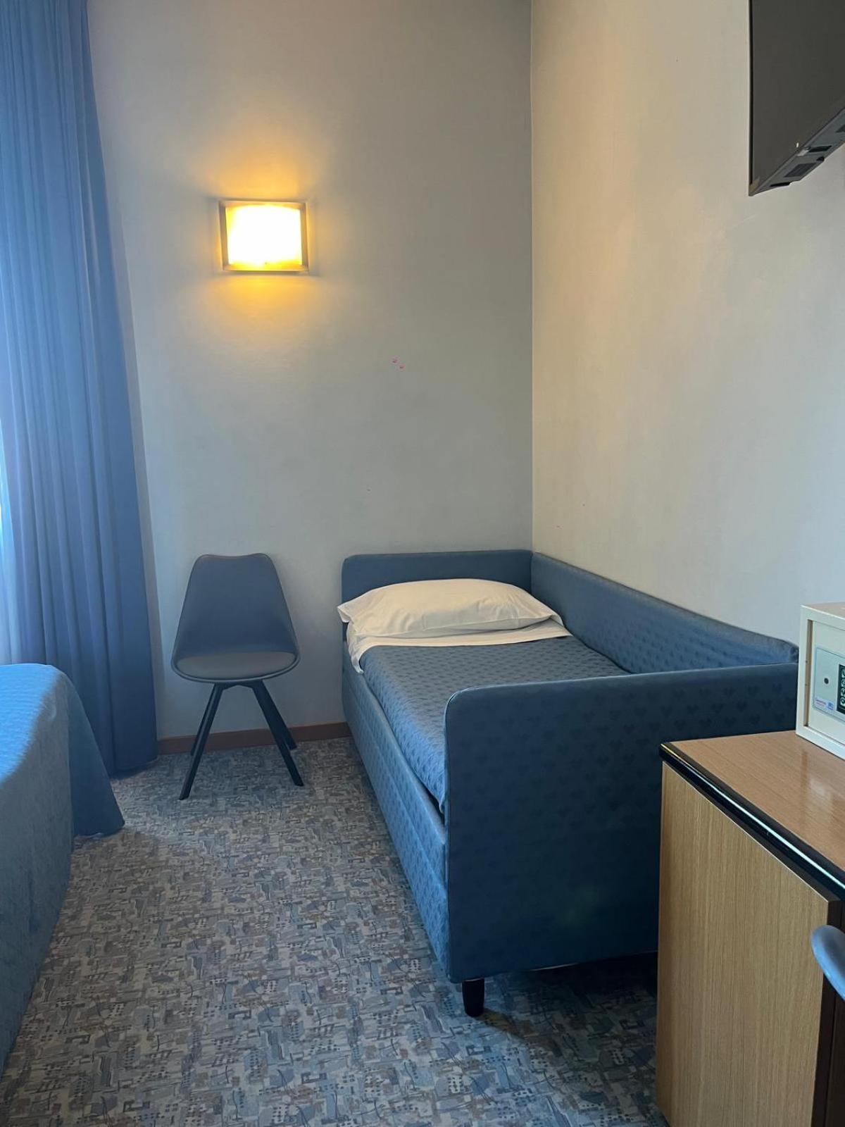 Standard Triple Room photo 1