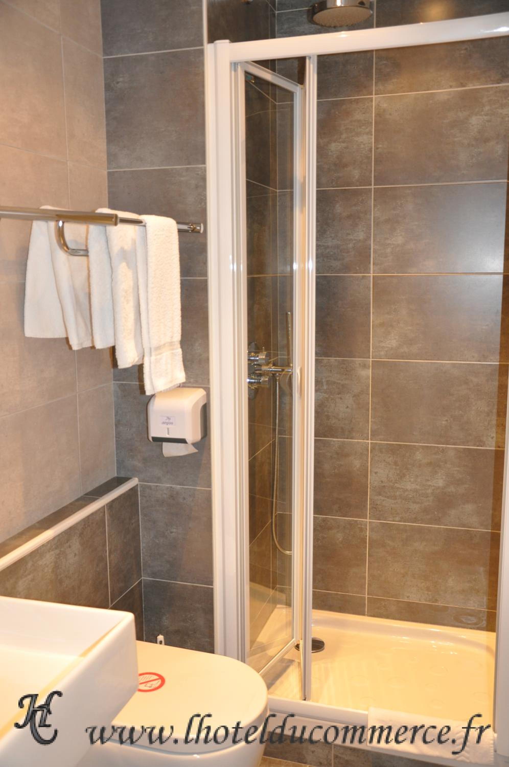 Double Room with Shower photo 3