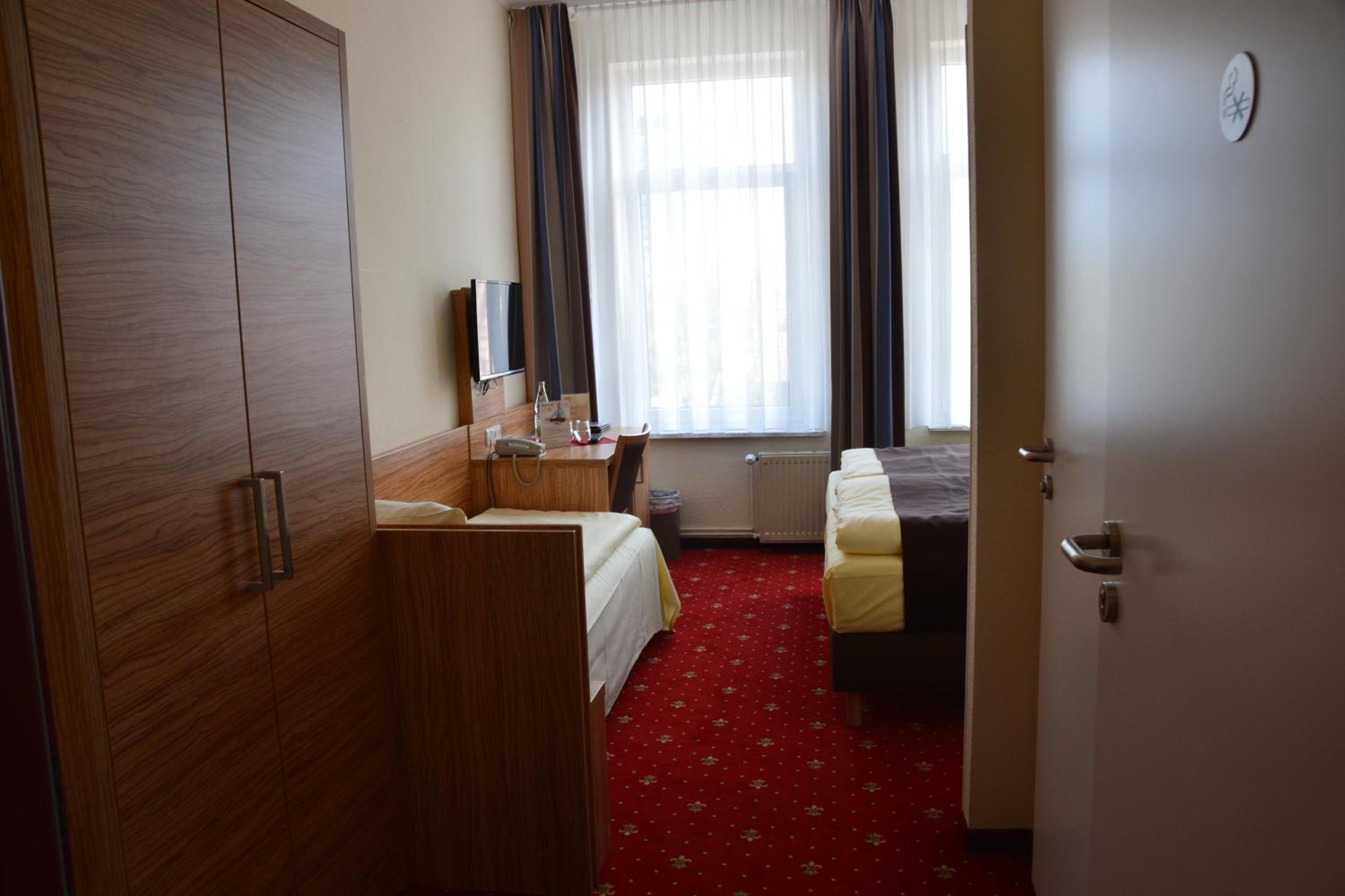 Triple Room - Photo 1