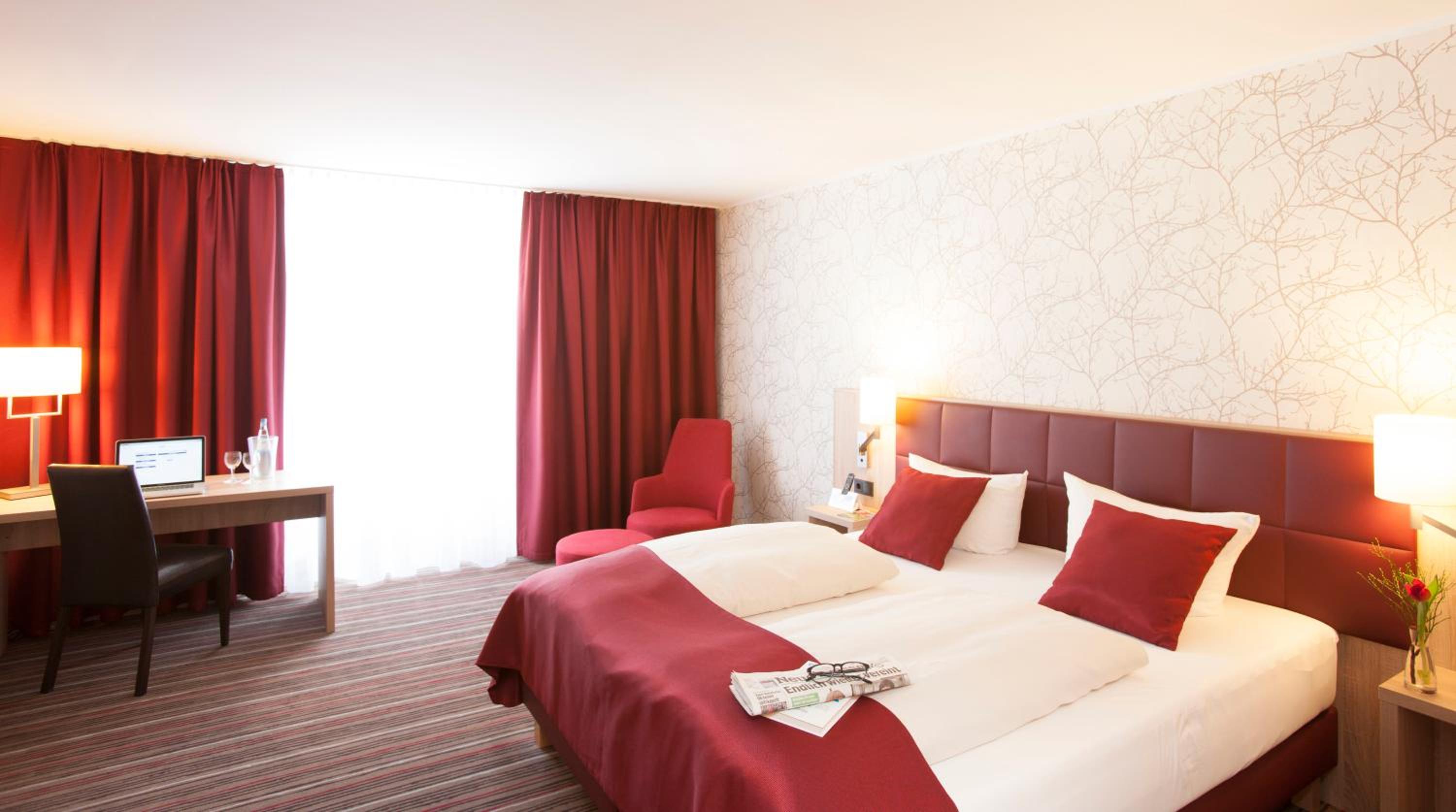 Standard Apartment with One King Bed - Photo 1
