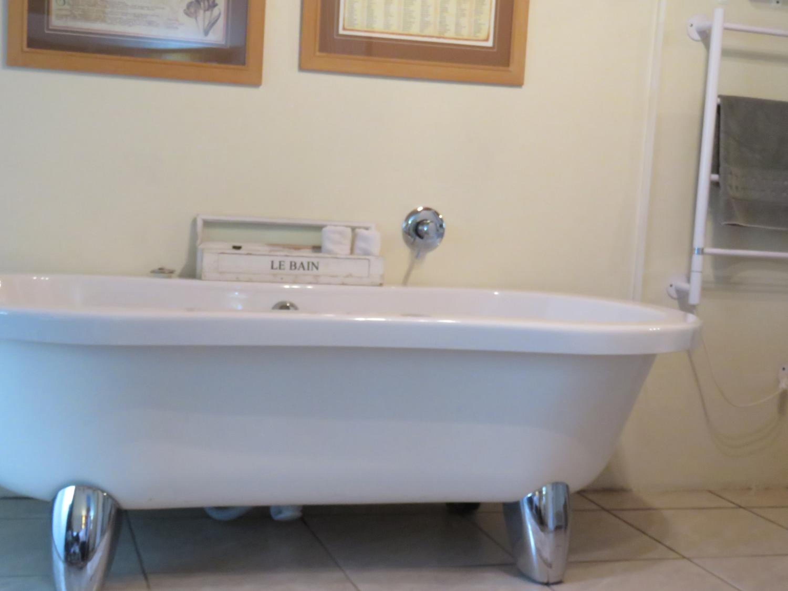 Double Room - Photo 2