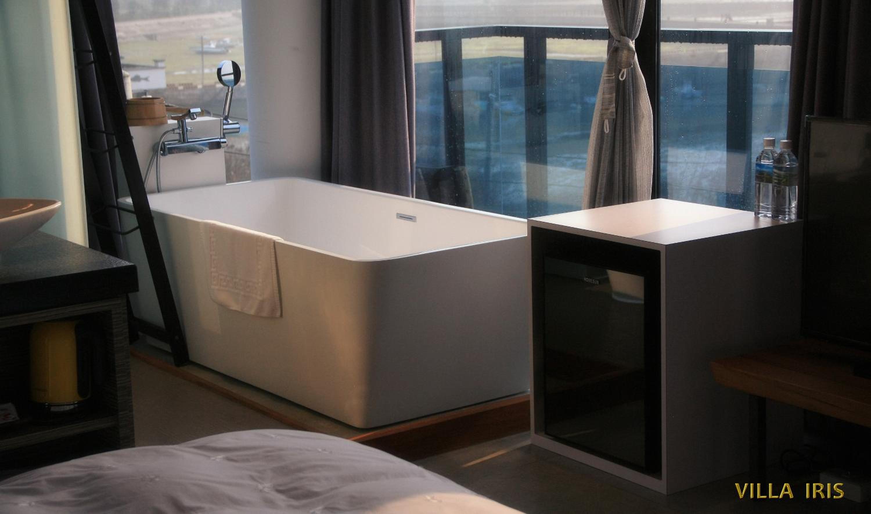 Deluxe Double Room with Balcony and Sea View photo 3